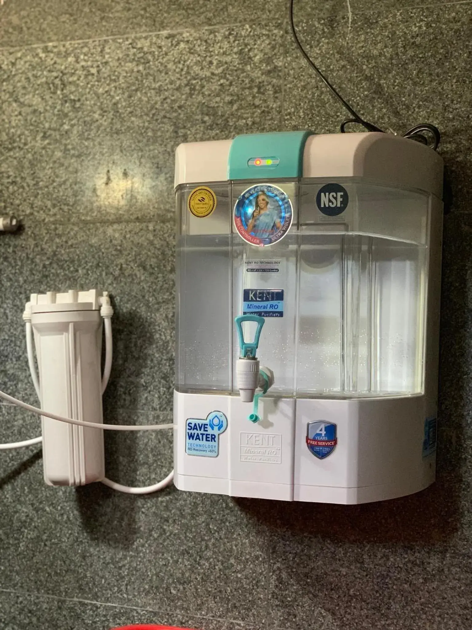 Food and drinks in JC Woodville Manor Food and drinks in JC Woodville Manor