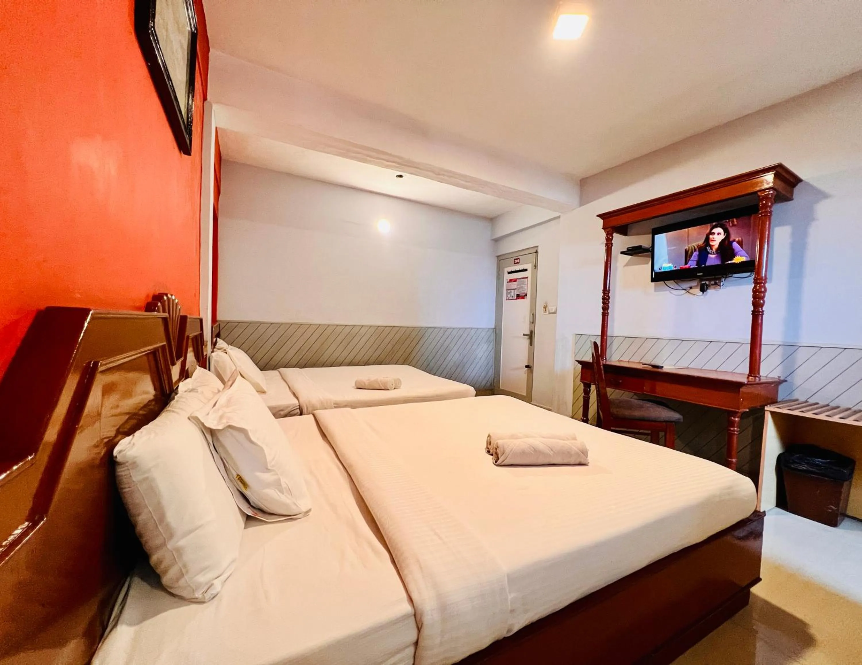 Bed in JC Woodville Manor