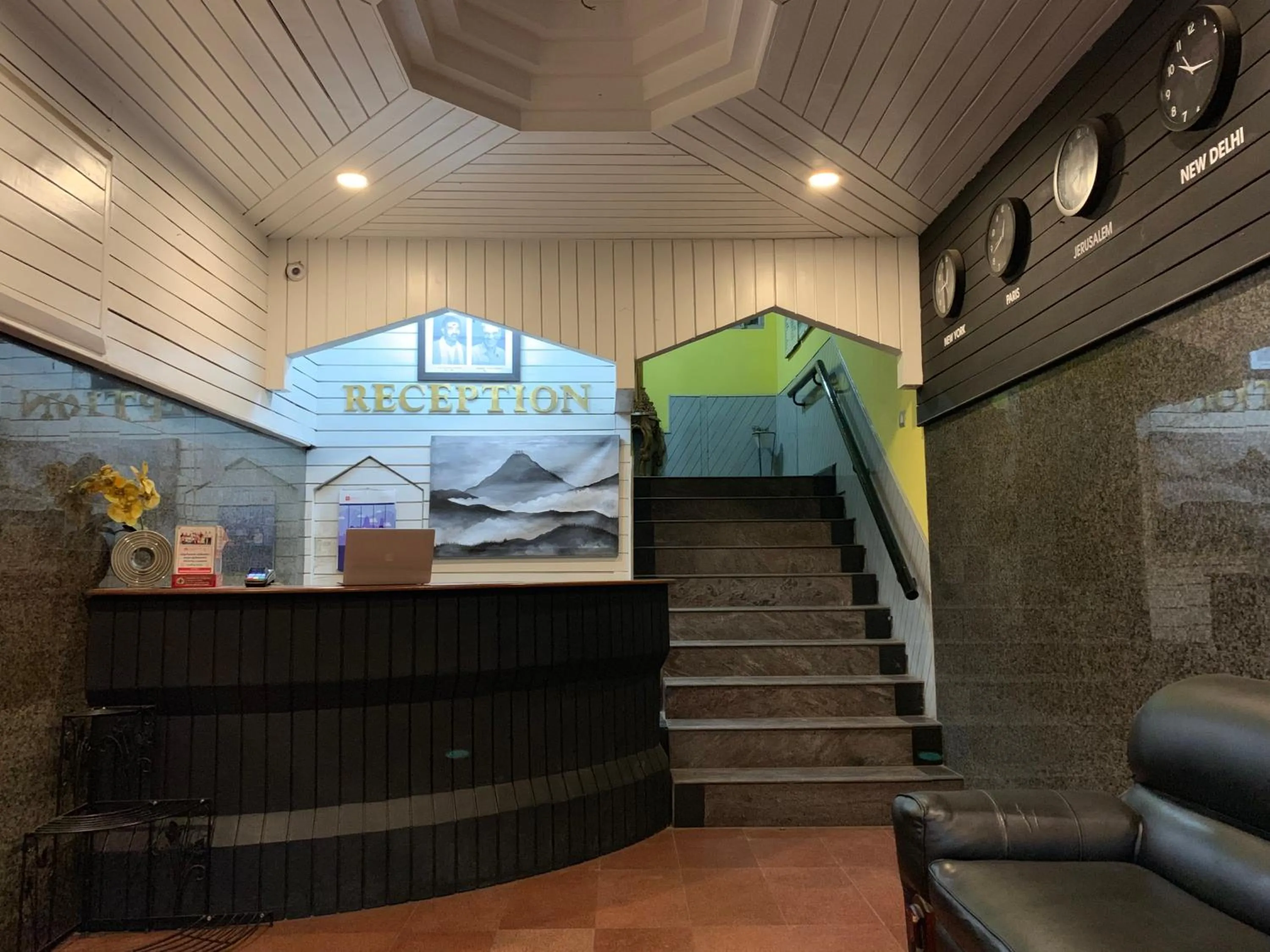 Lobby or reception in JC Woodville Manor