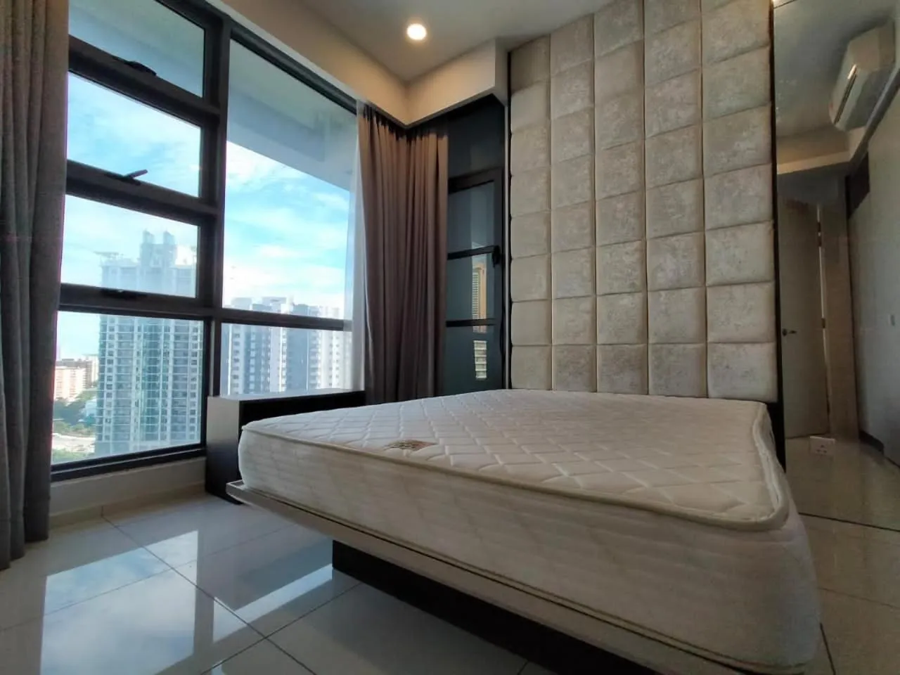 Bed in Robertson Suites Kuala Lumpur
