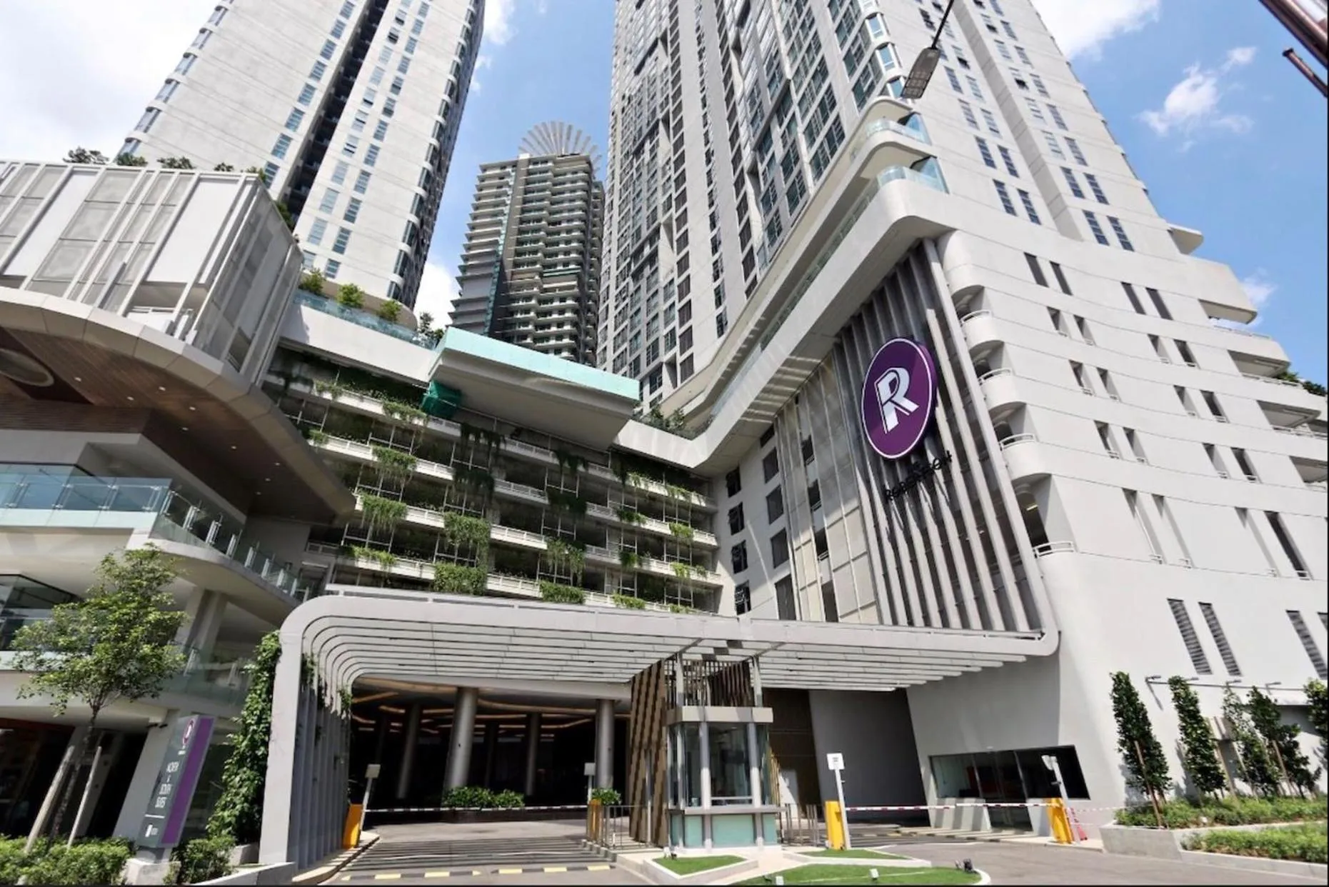 Property building in Robertson Suites Kuala Lumpur