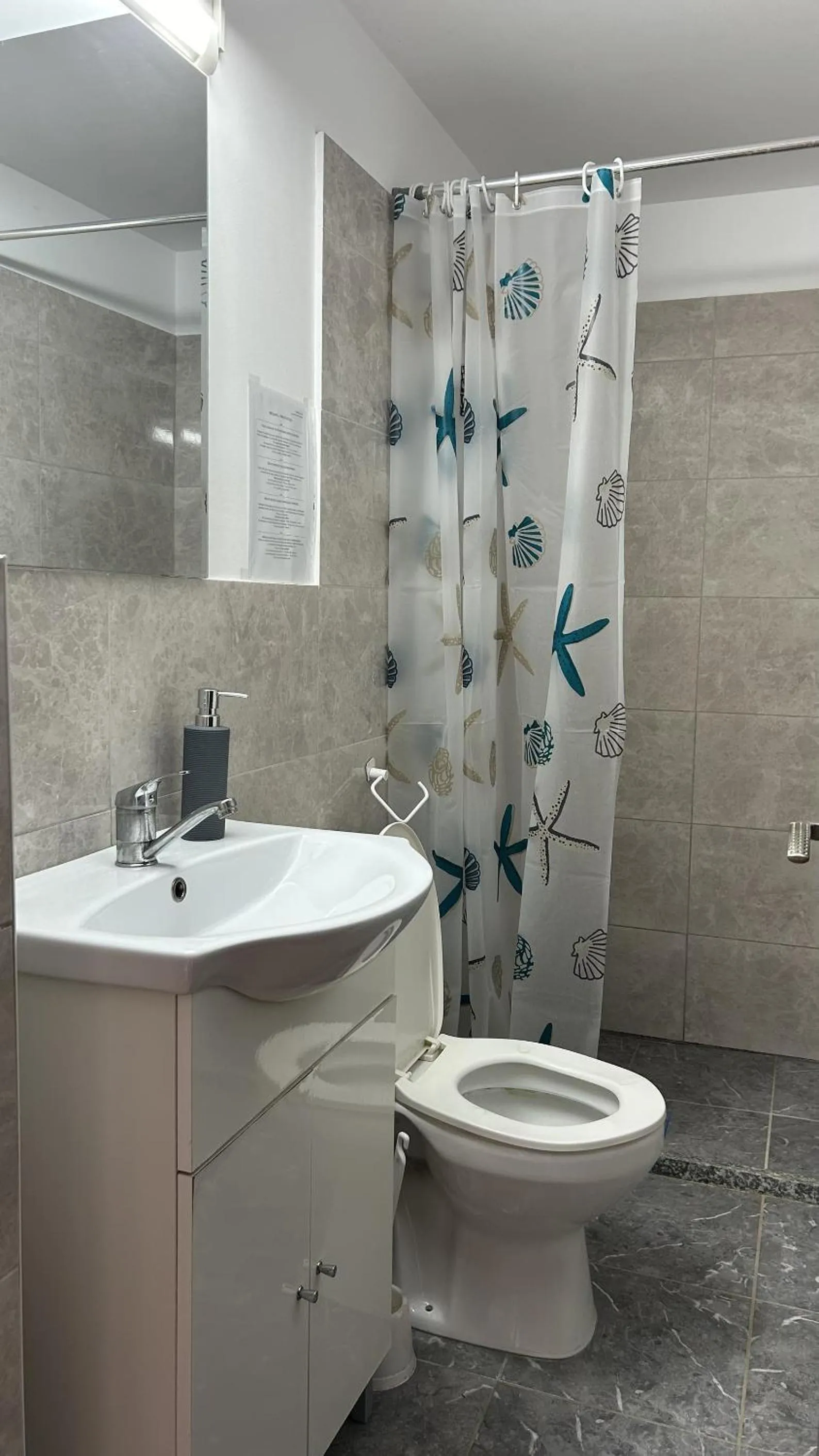 Bathroom in Hotel Intim