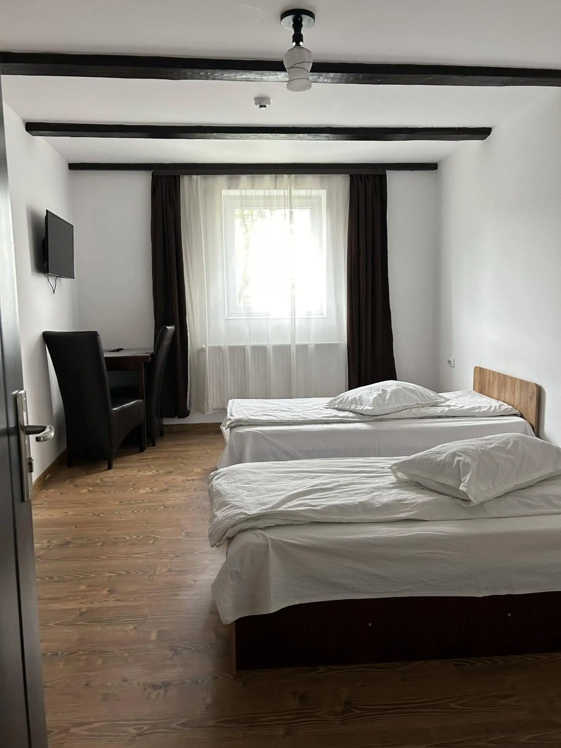 Single Room in Hotel Intim Single Room in Hotel Intim
