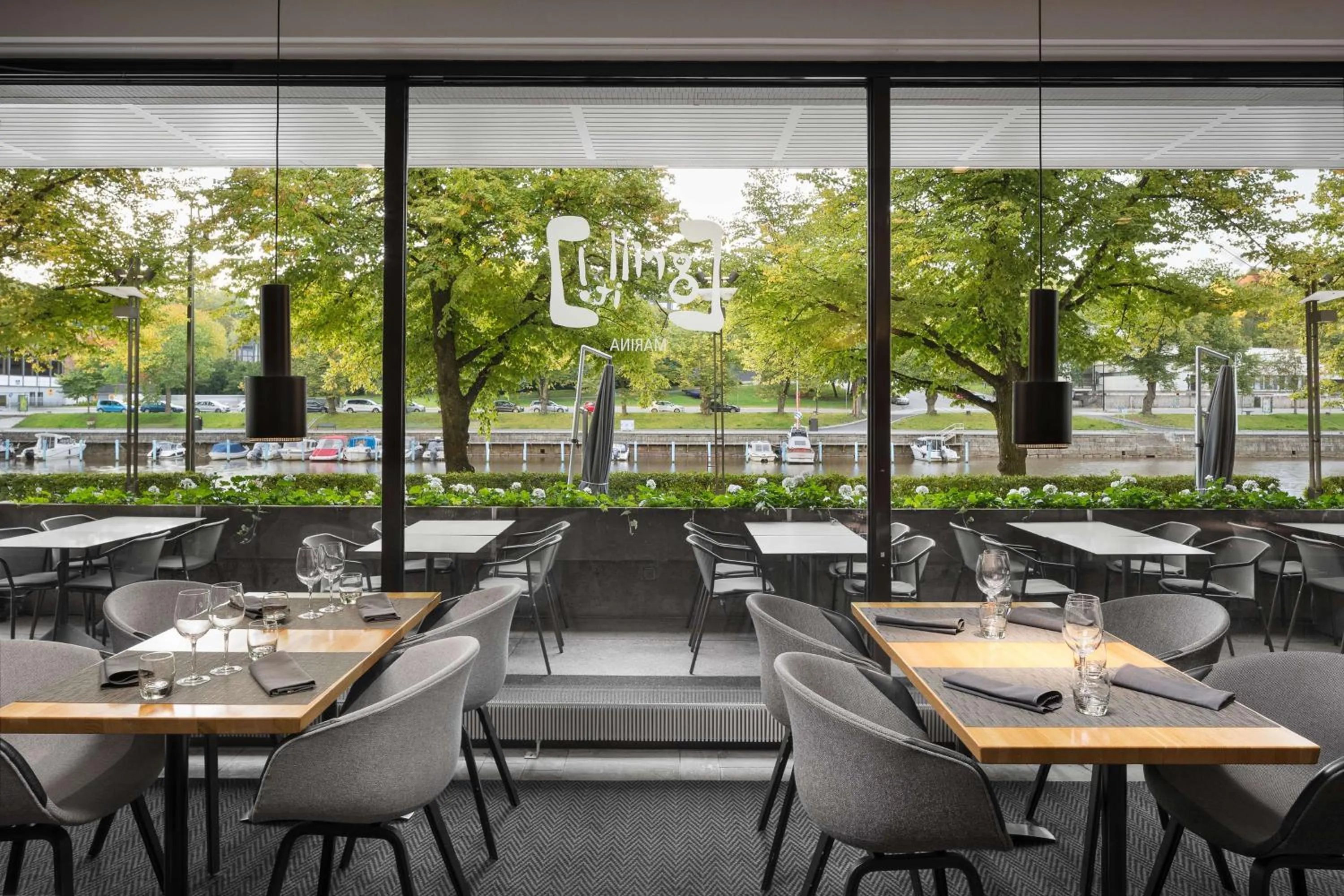 Restaurant/places to eat in Radisson Blu Marina Palace Hotel, Turku