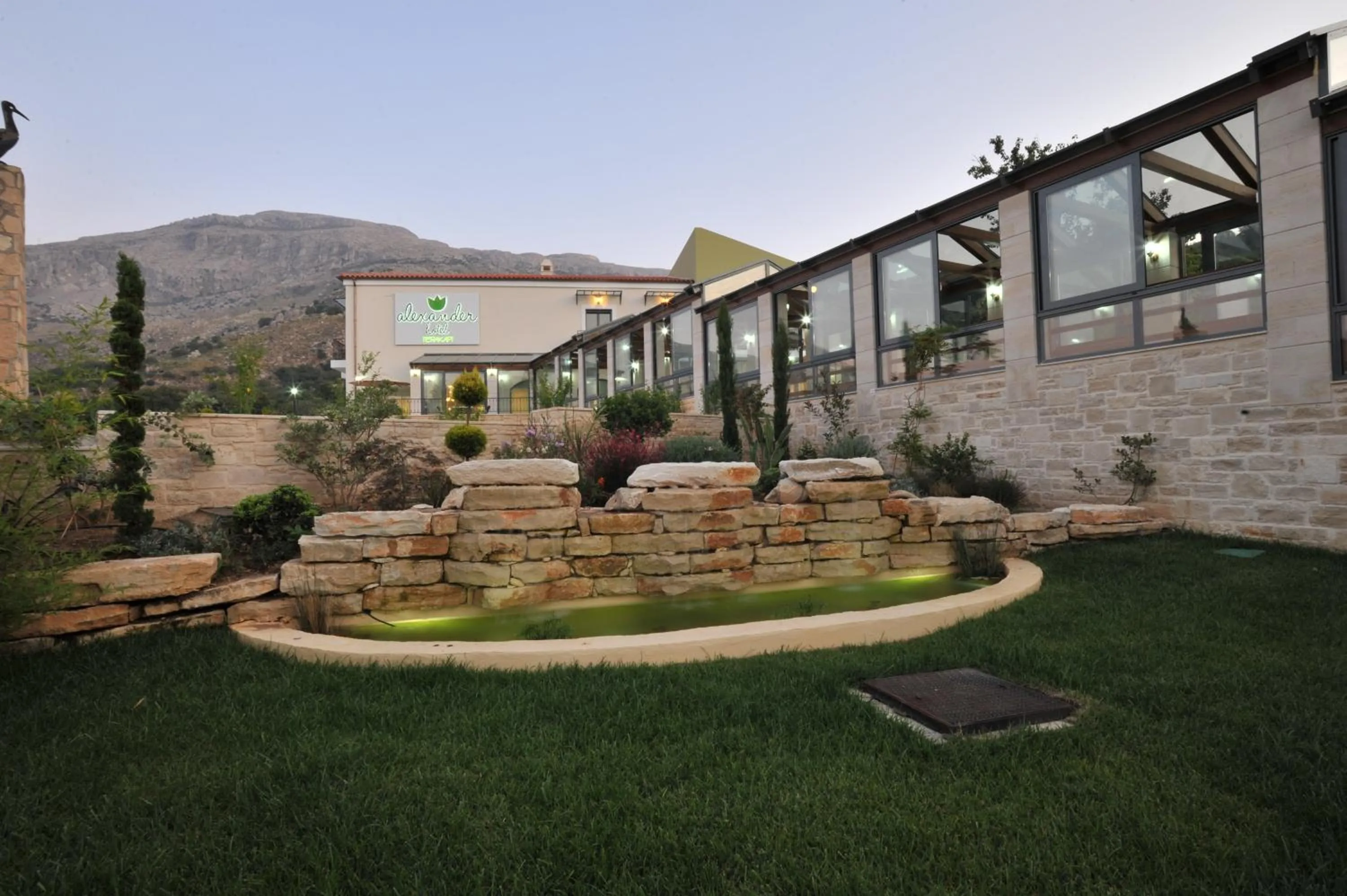 Property building in Alexander Mountain Resort