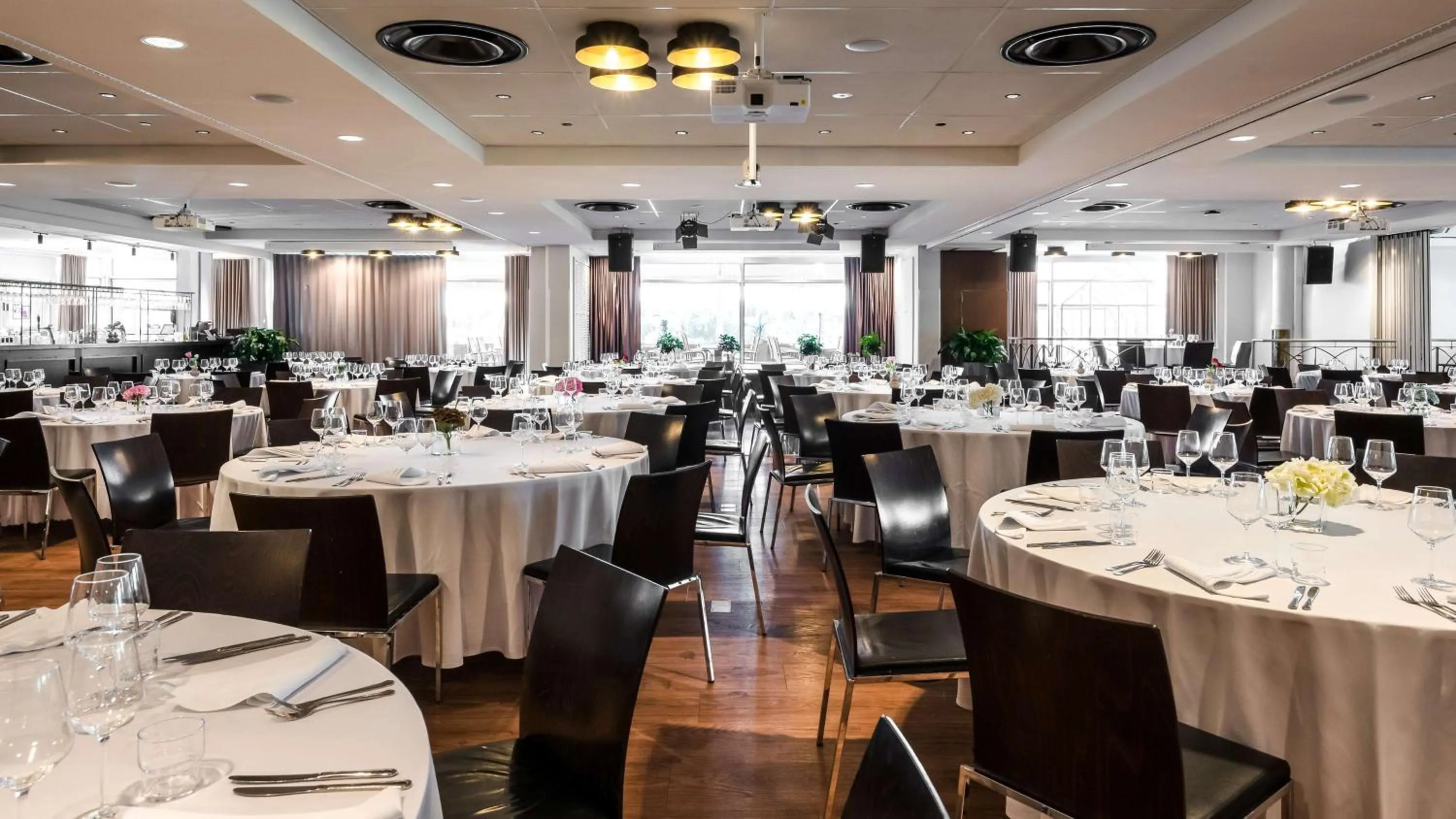 Restaurant/places to eat in Radisson Blu Hotel, Oulu