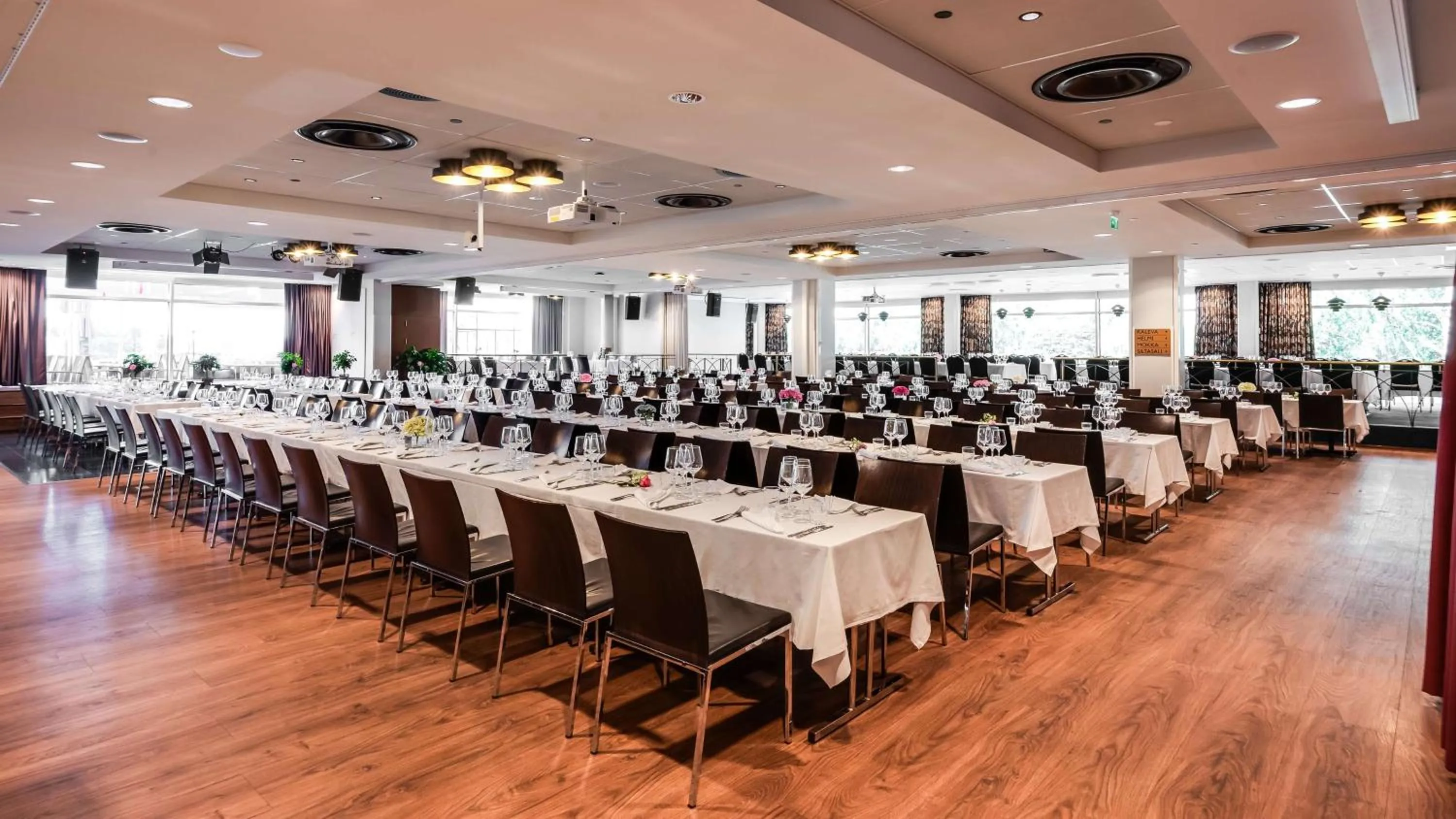 Restaurant/places to eat in Radisson Blu Hotel, Oulu