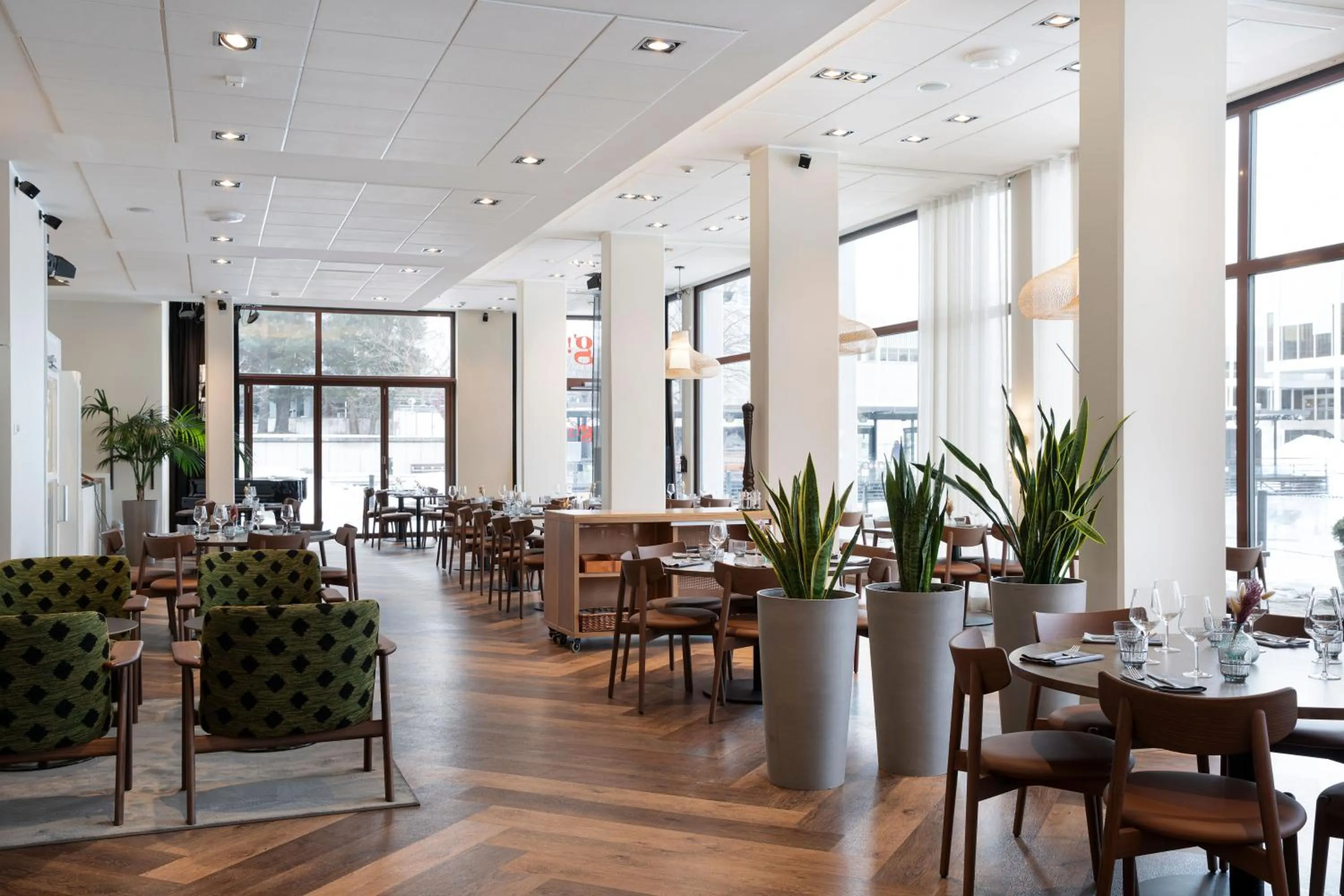 Restaurant/places to eat in Original Sokos Hotel Tapiola Garden Espoo