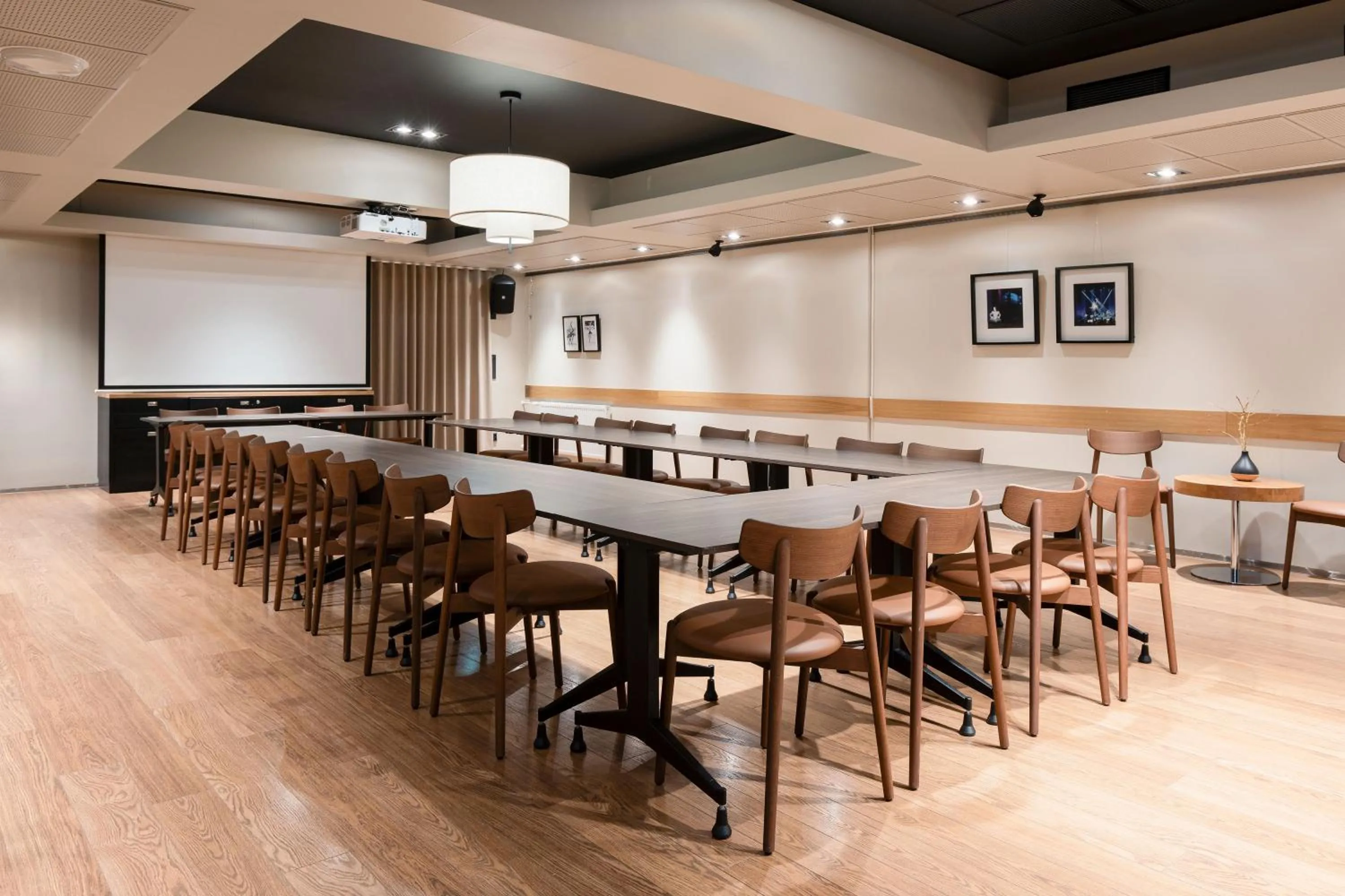 Meeting/conference room in Original Sokos Hotel Tapiola Garden Espoo