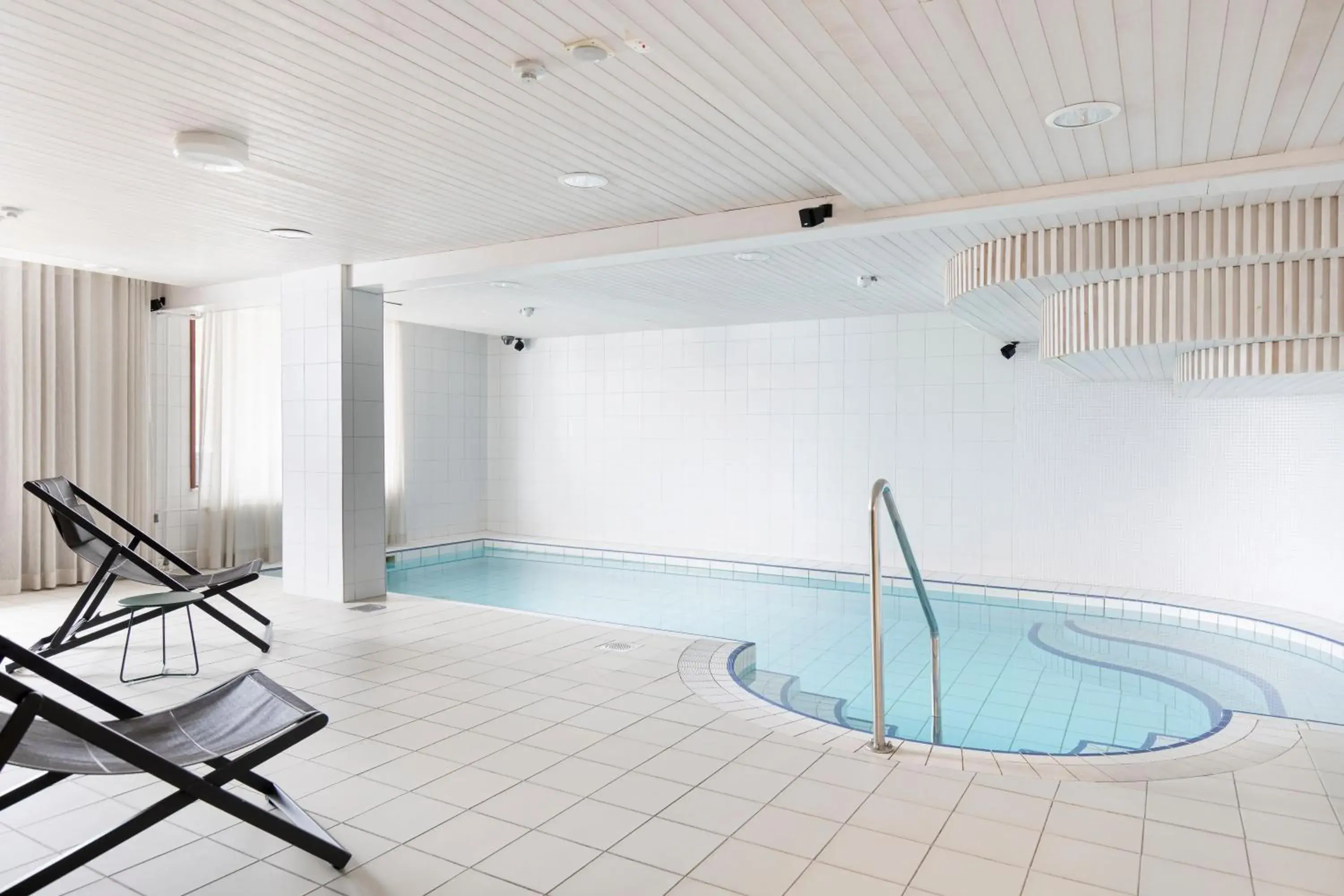 Swimming pool in Original Sokos Hotel Tapiola Garden Espoo Swimming pool in Original Sokos Hotel Tapiola Garden Espoo