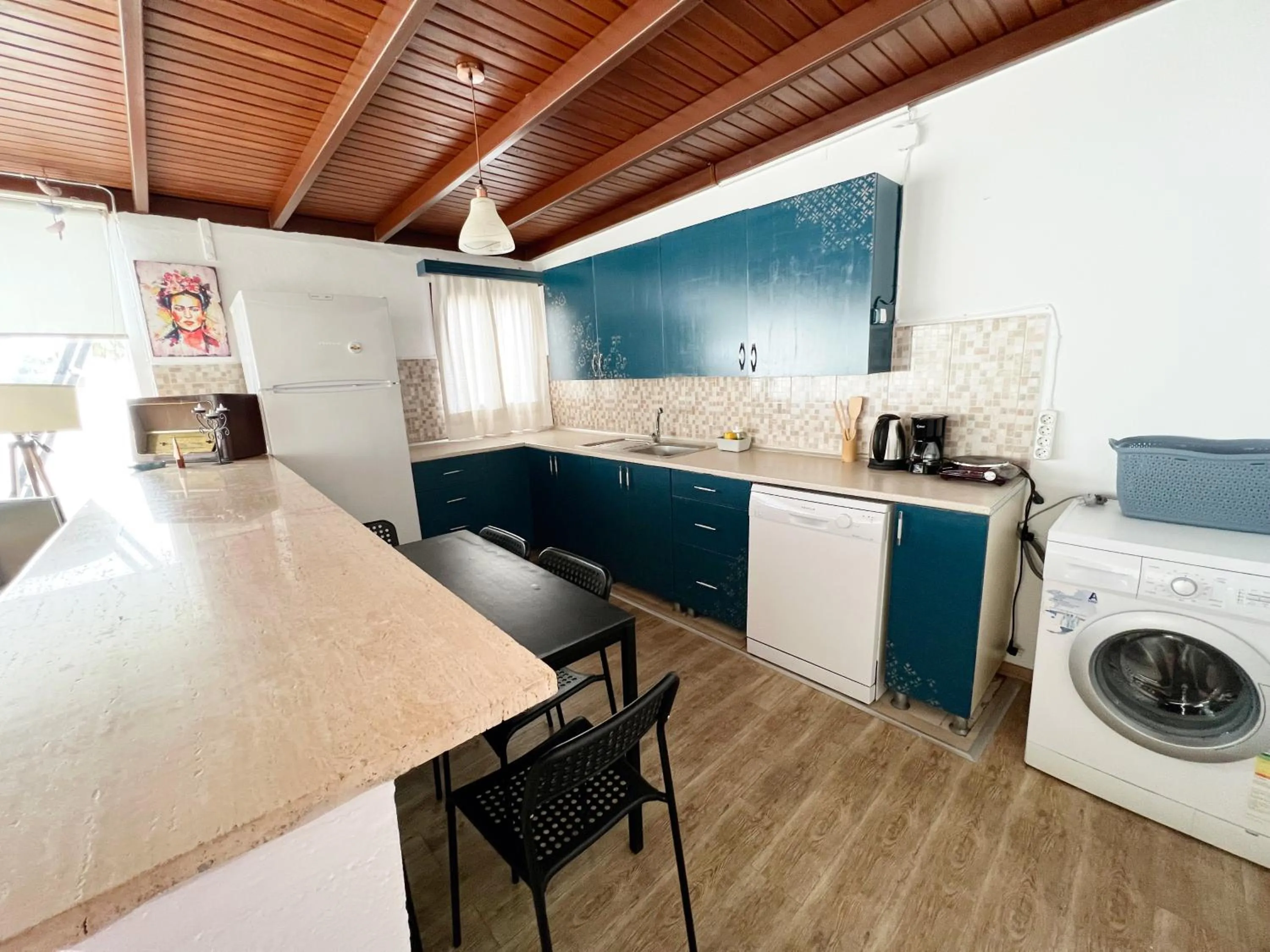 Kitchen or kitchenette in Kaya Apart & Pansiyon