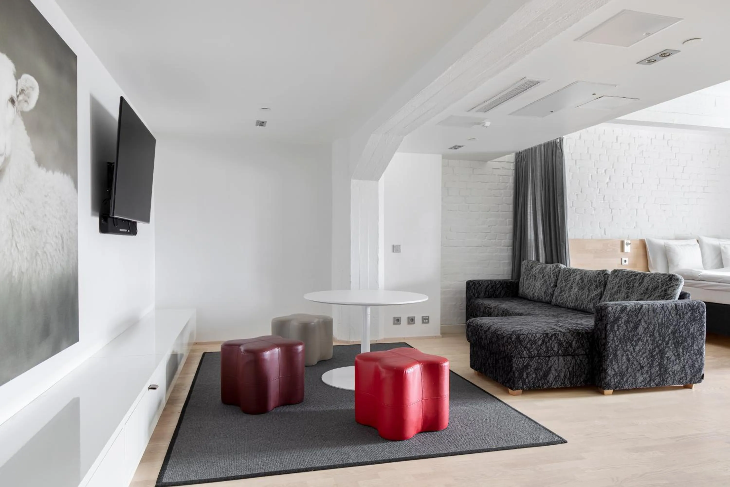 TV and multimedia, Bed in Original Sokos Hotel Villa Tampere