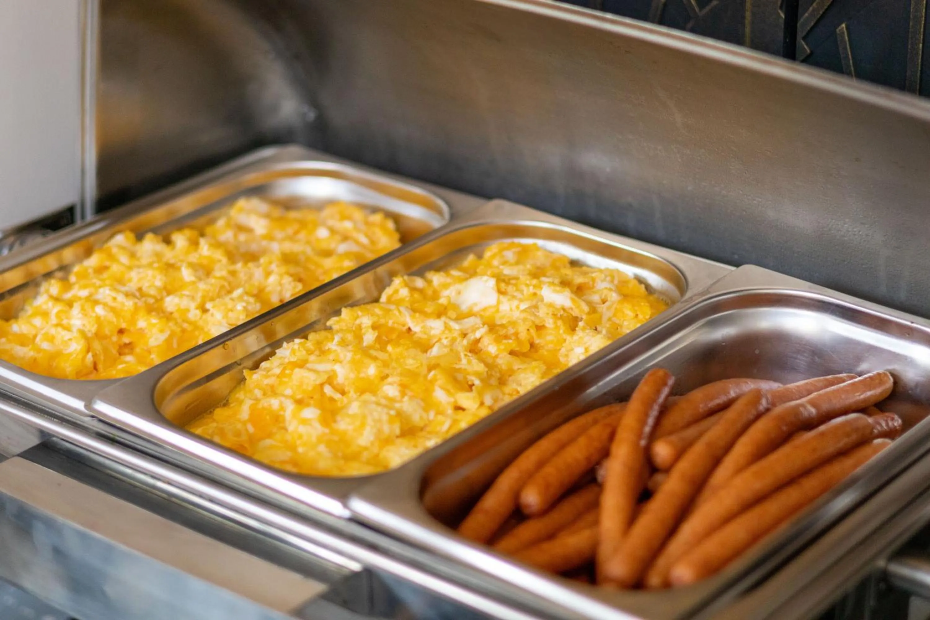 Restaurant/places to eat in Noclegi Stadion Bed & Breakfast