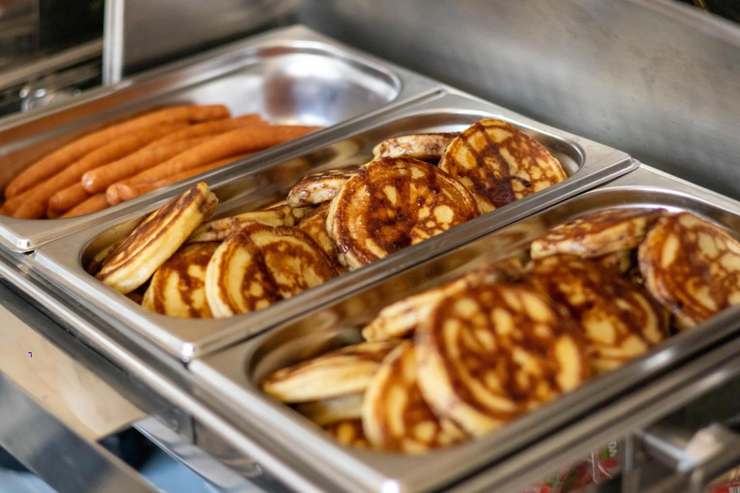 Restaurant/places to eat in Noclegi Stadion Bed & Breakfast