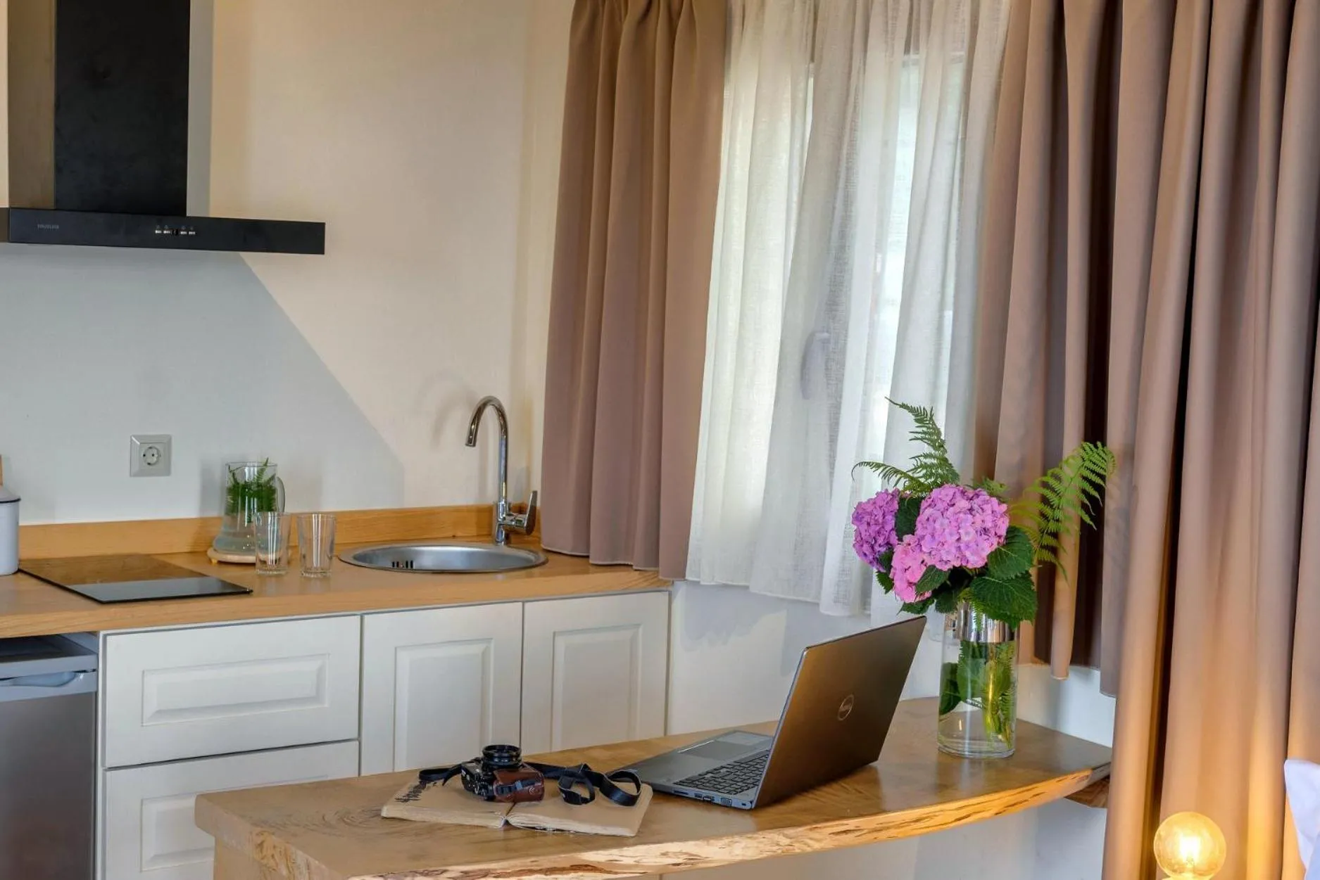 Kitchen or kitchenette in Adama
