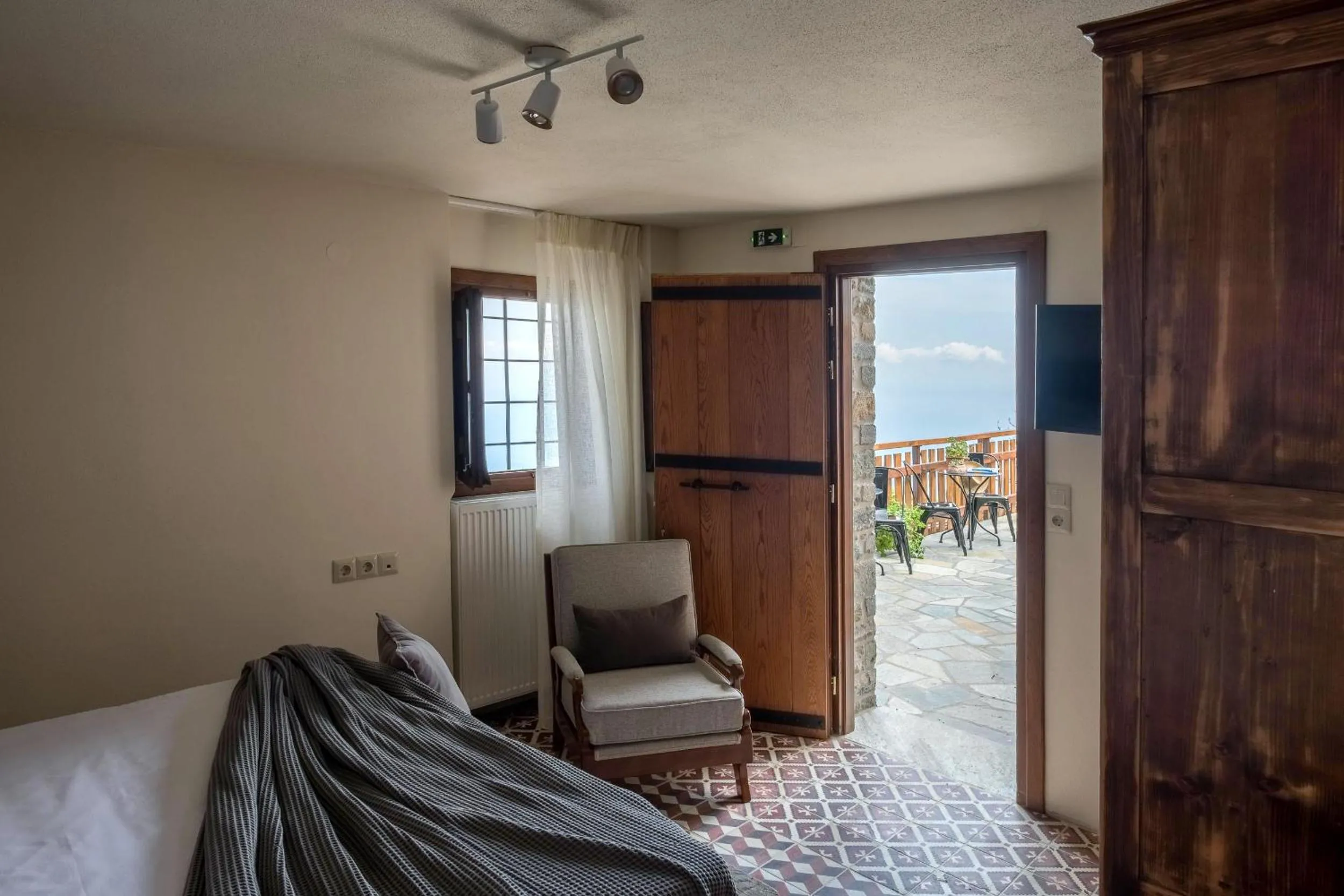 Bedroom in Adama
