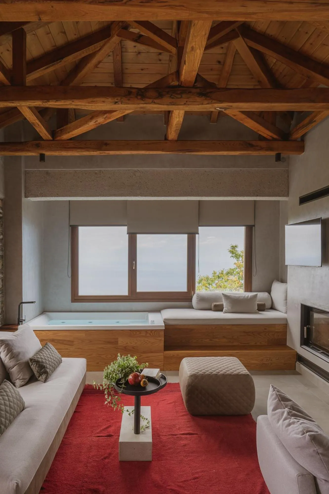 Photo of the whole room, Bed in Adama