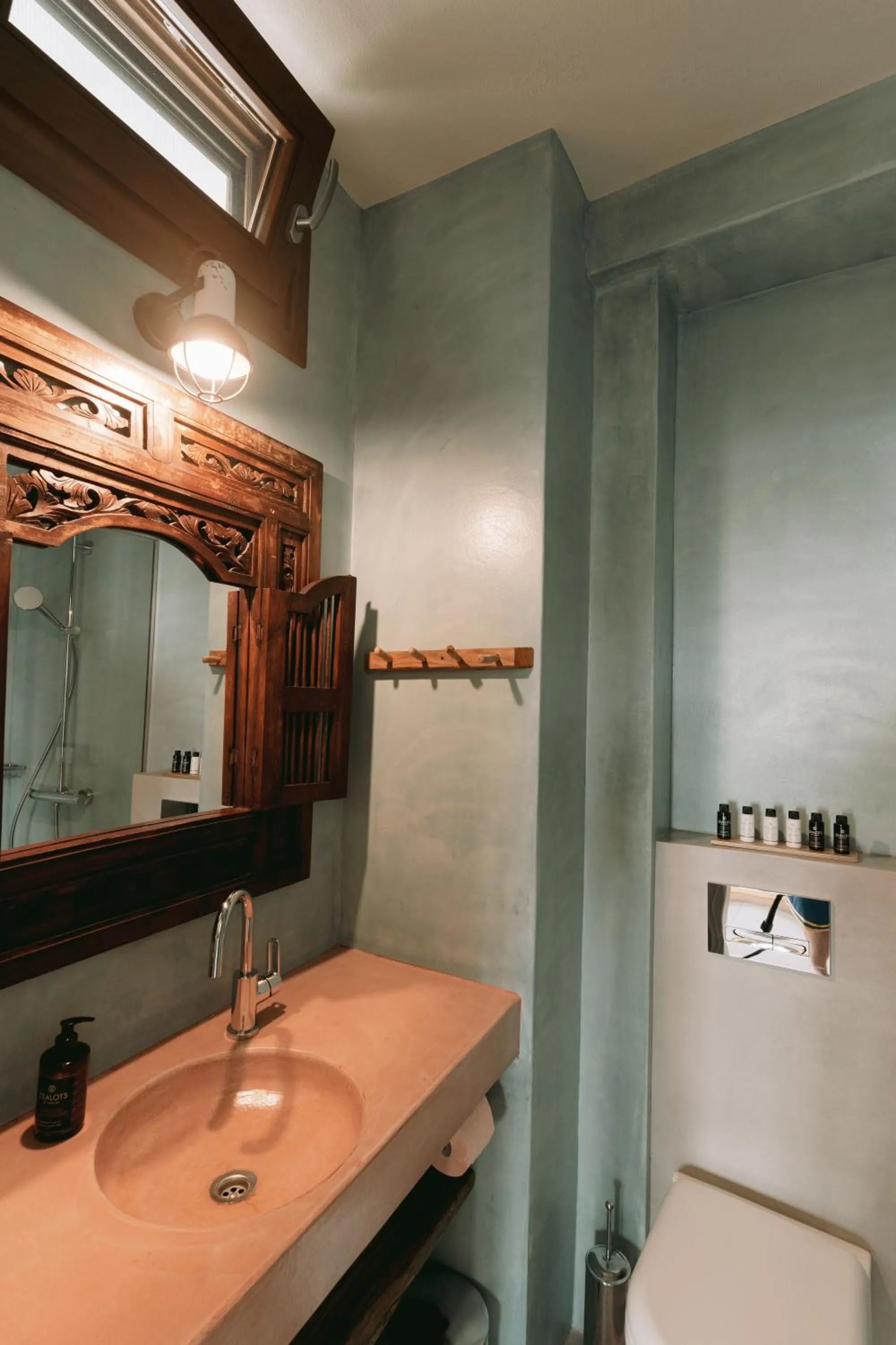 Bathroom in Adama