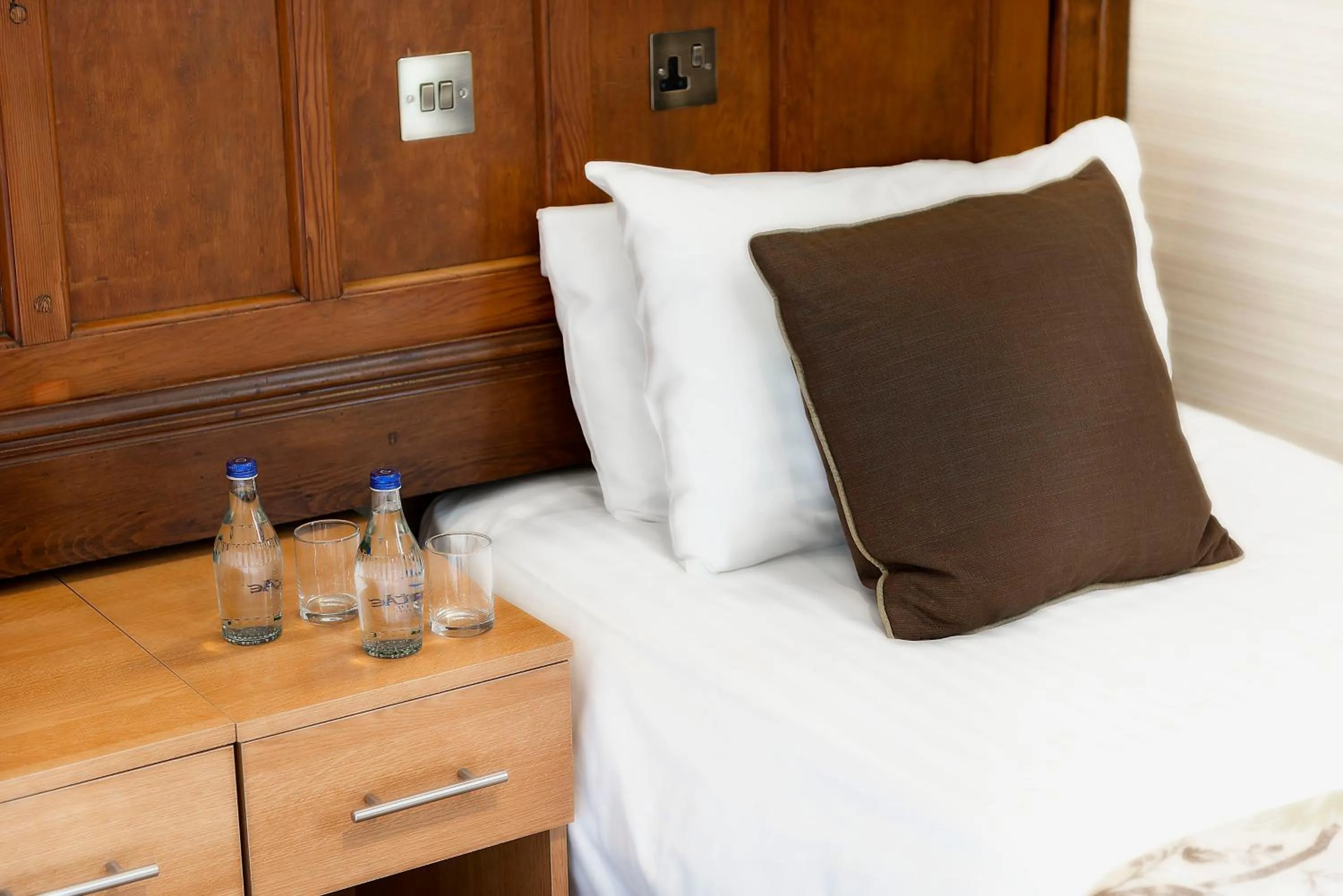 Other, Bed in Wagon & Horses