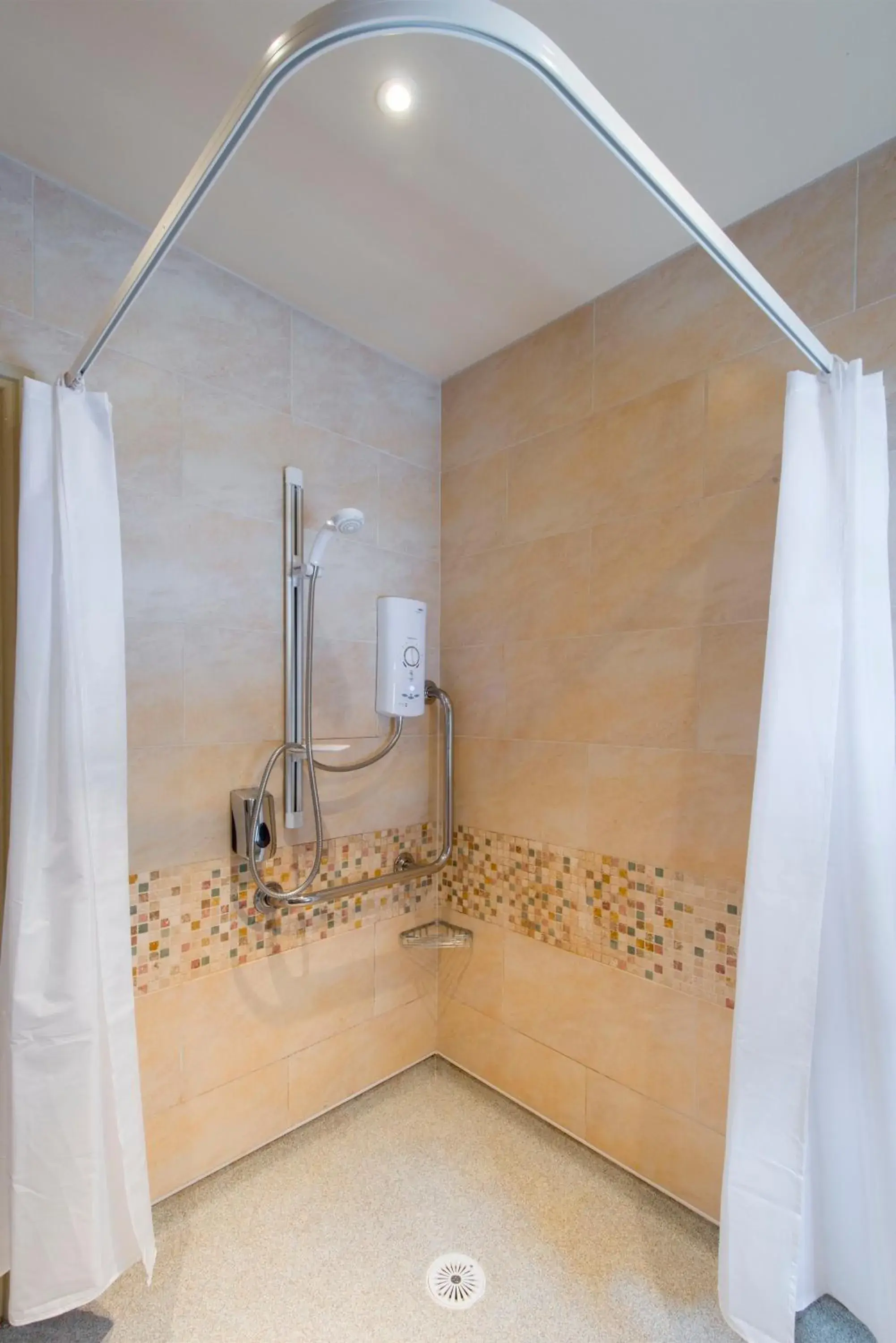 Twin Room - Disability Access in Wagon & Horses Twin Room - Disability Access in Wagon & Horses