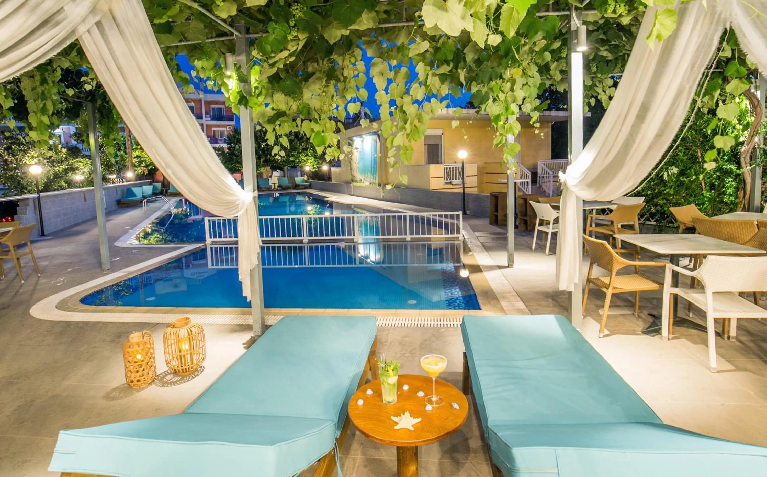 Swimming pool in Thalassies Nouveau