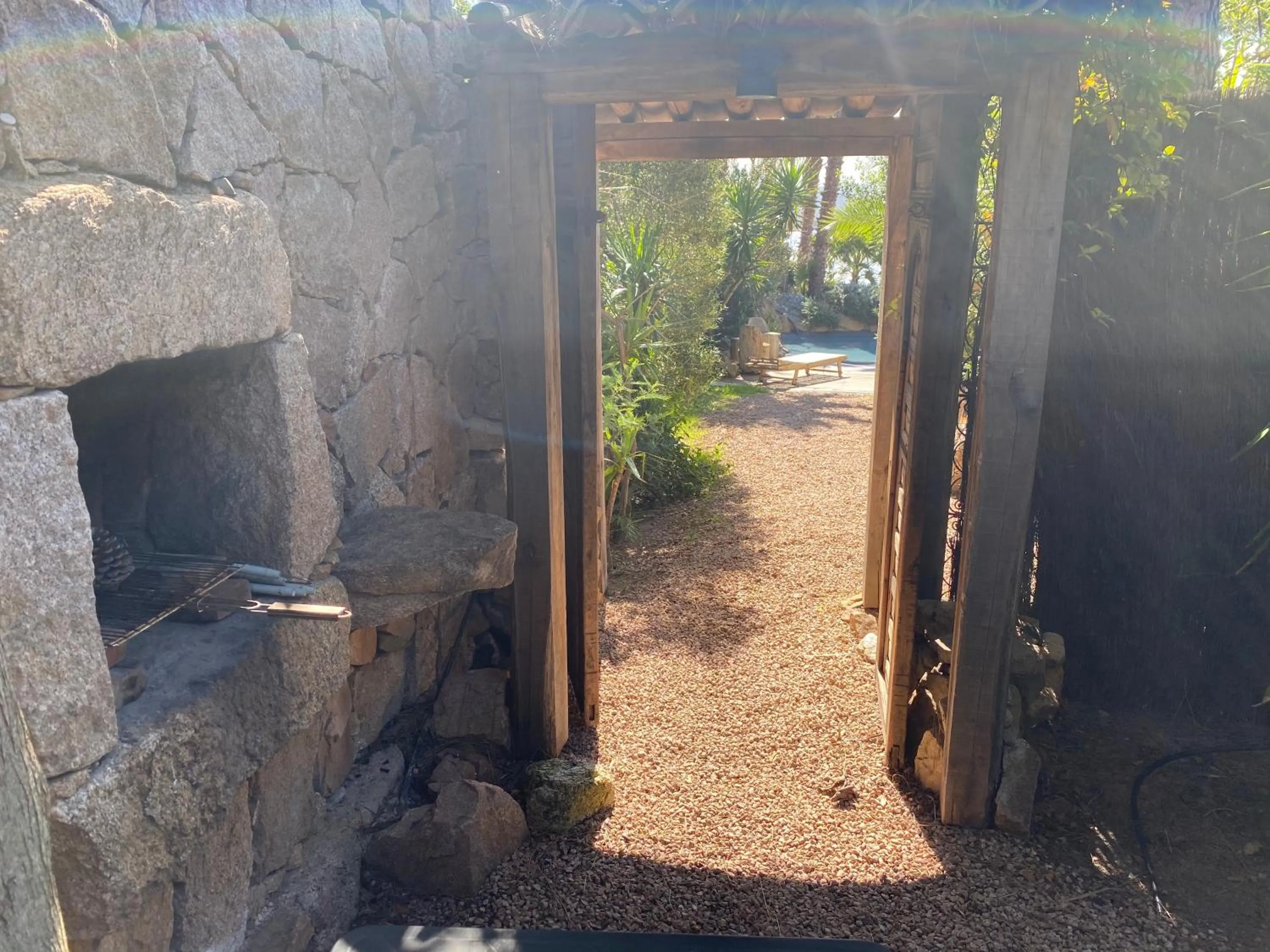 Garden in Maranatha, front de mer avec plage