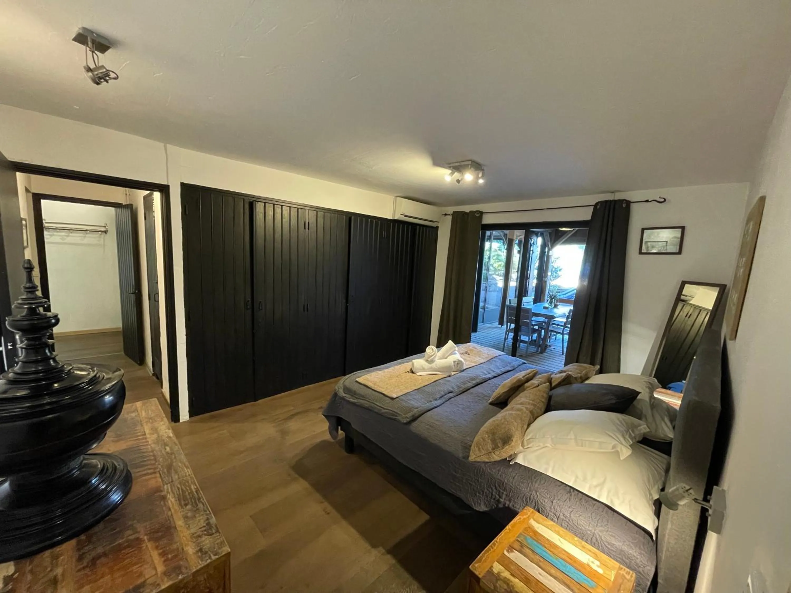 Bedroom, Bed in Maranatha, front de mer avec plage