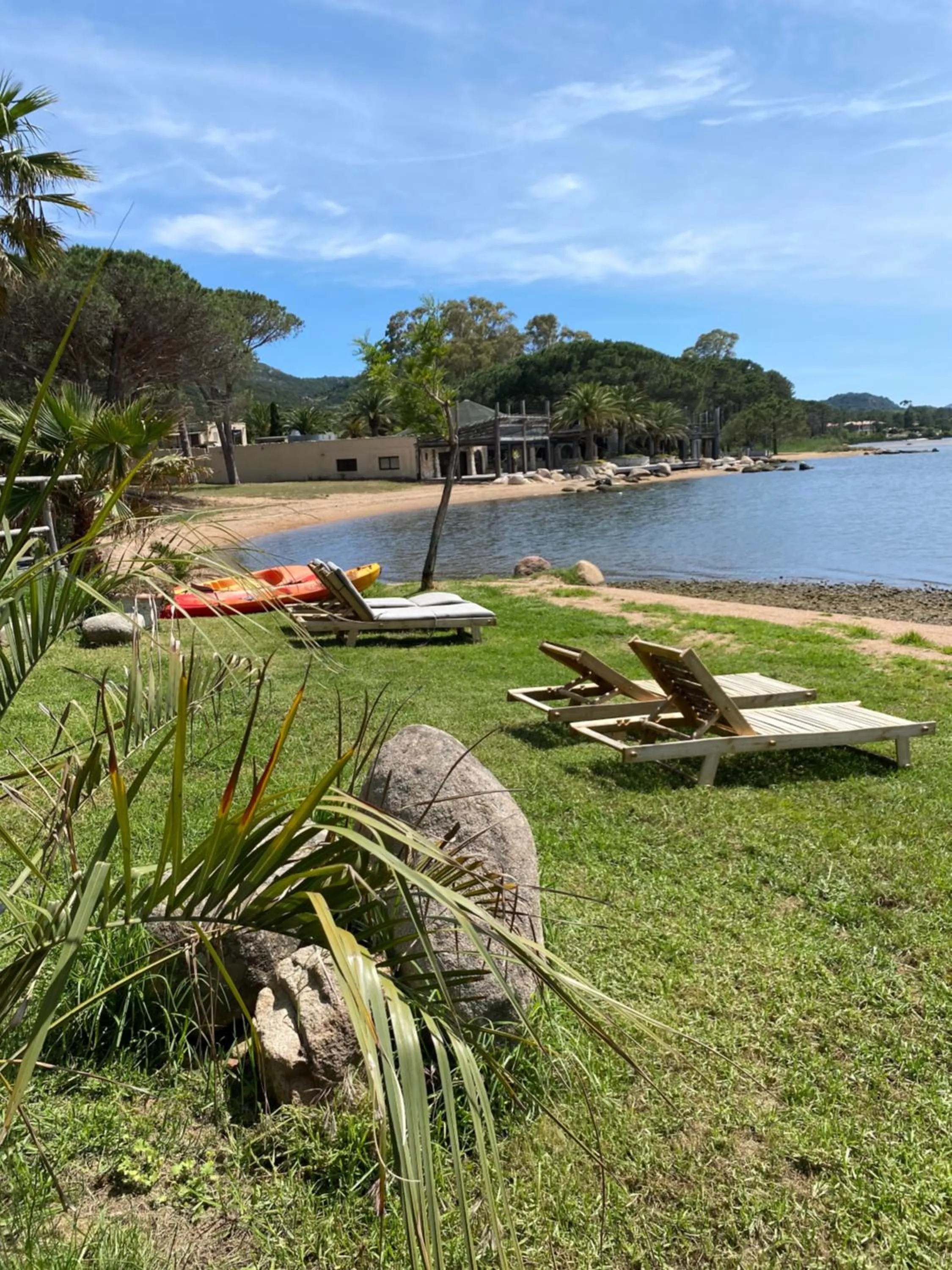 Garden in Maranatha, front de mer avec plage