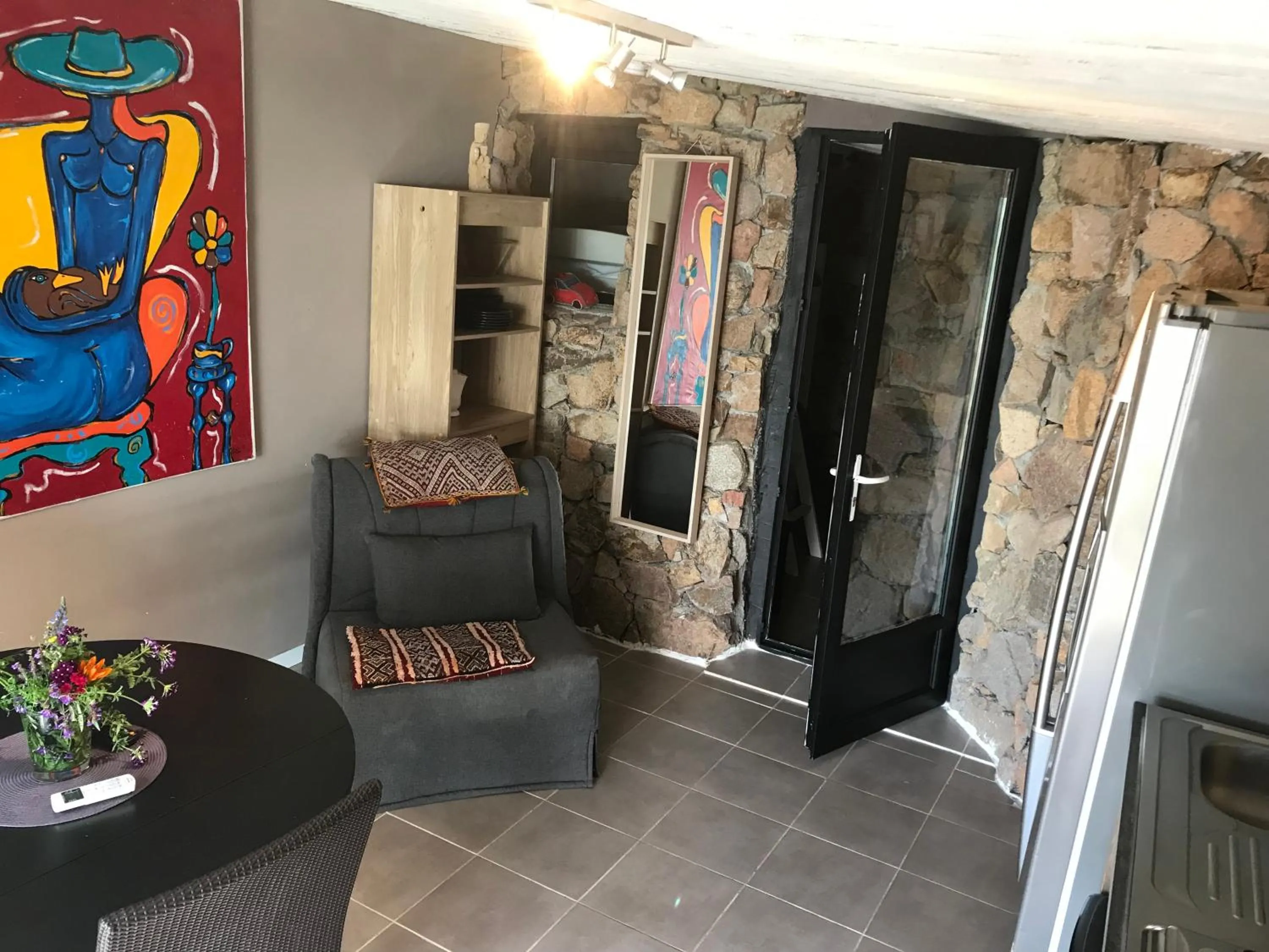 Living room in Maranatha, front de mer avec plage