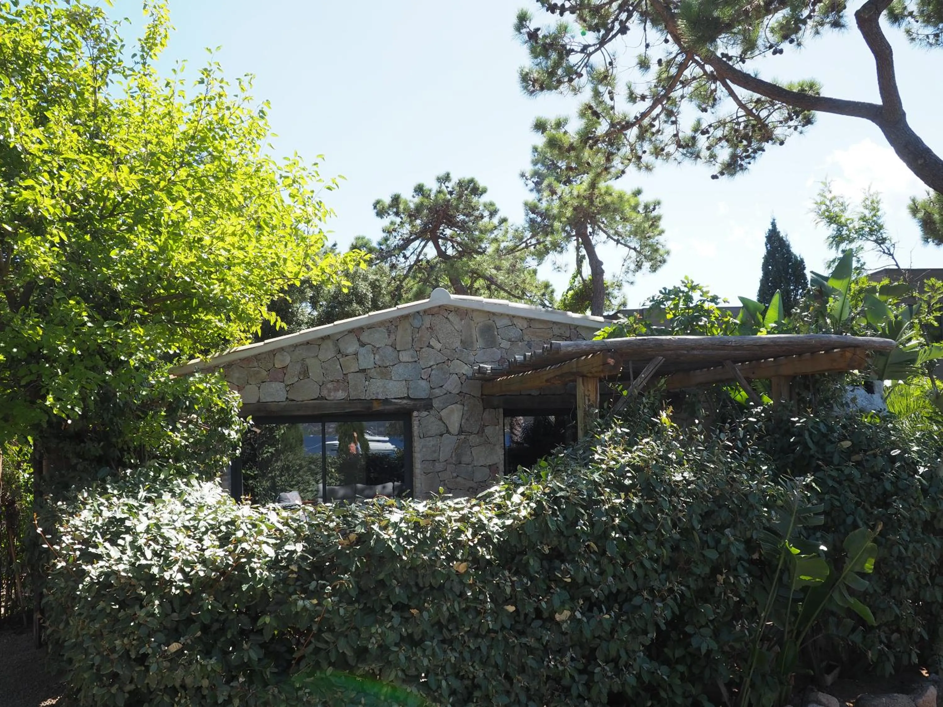 Garden in Maranatha, front de mer avec plage