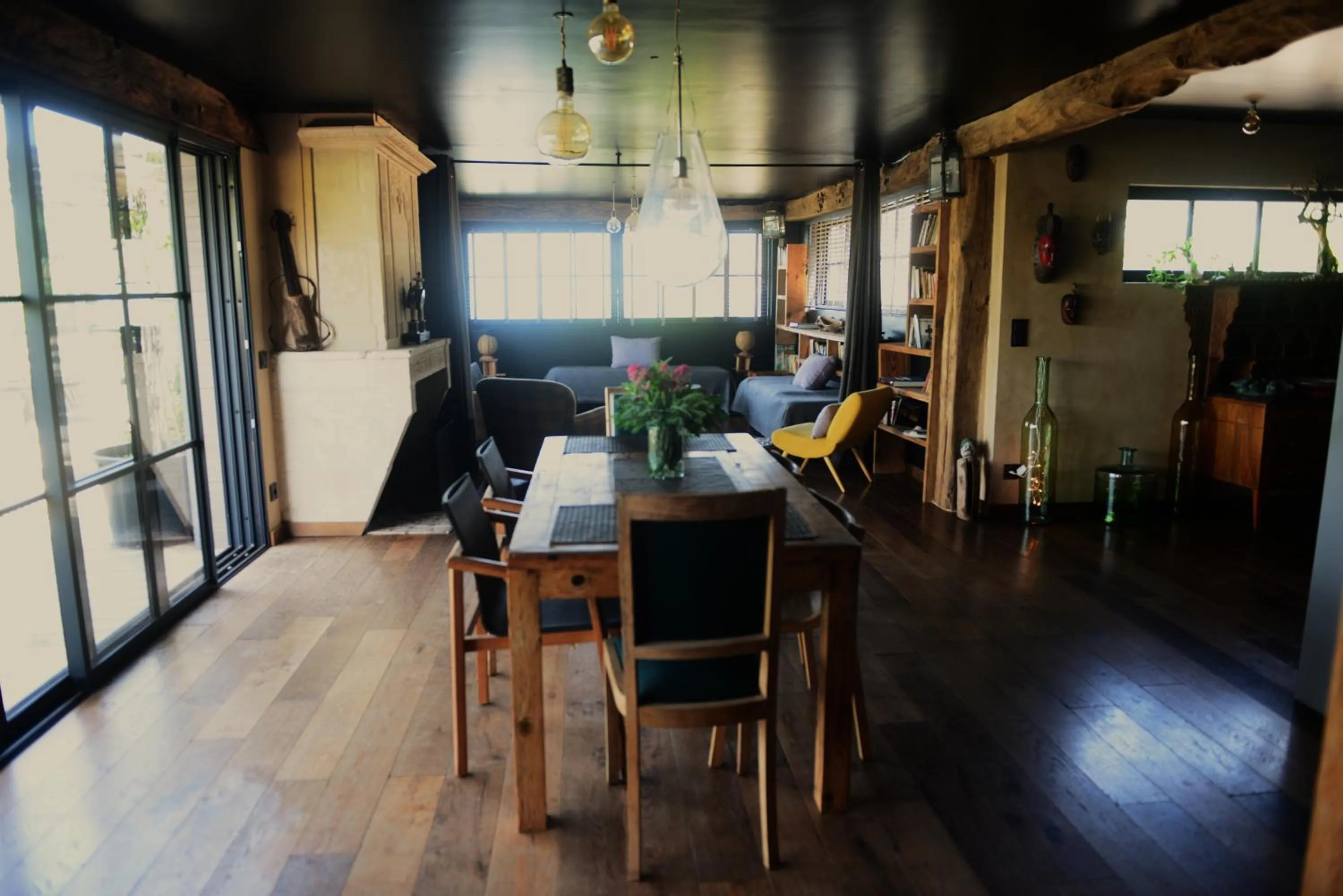 Living room in Maranatha, front de mer avec plage