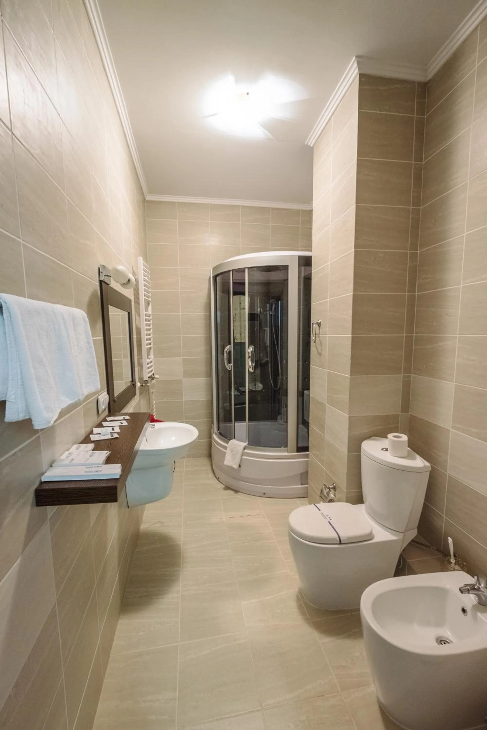 Shower in SPA Hotel Zhyva Voda