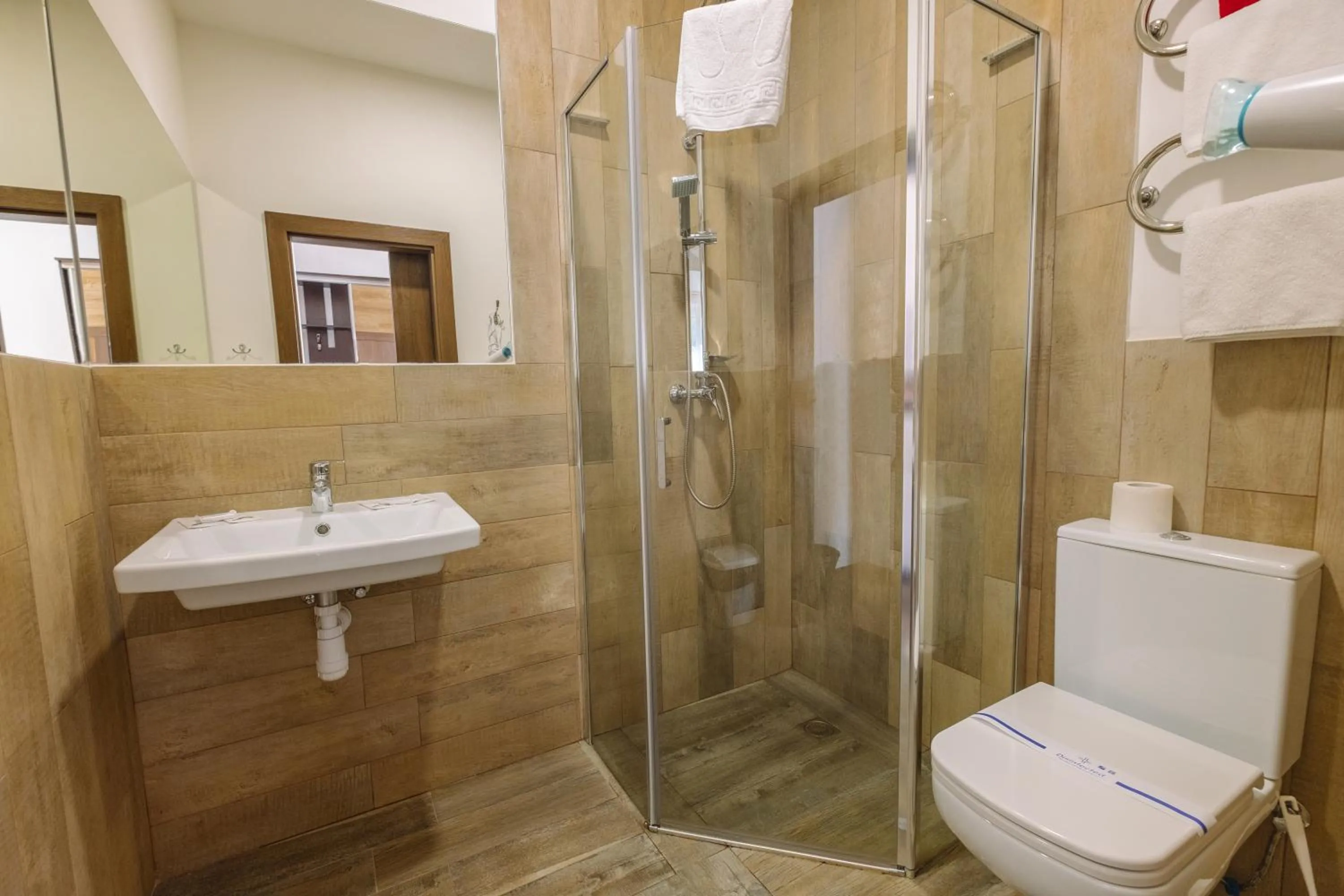 Shower in SPA Hotel Zhyva Voda