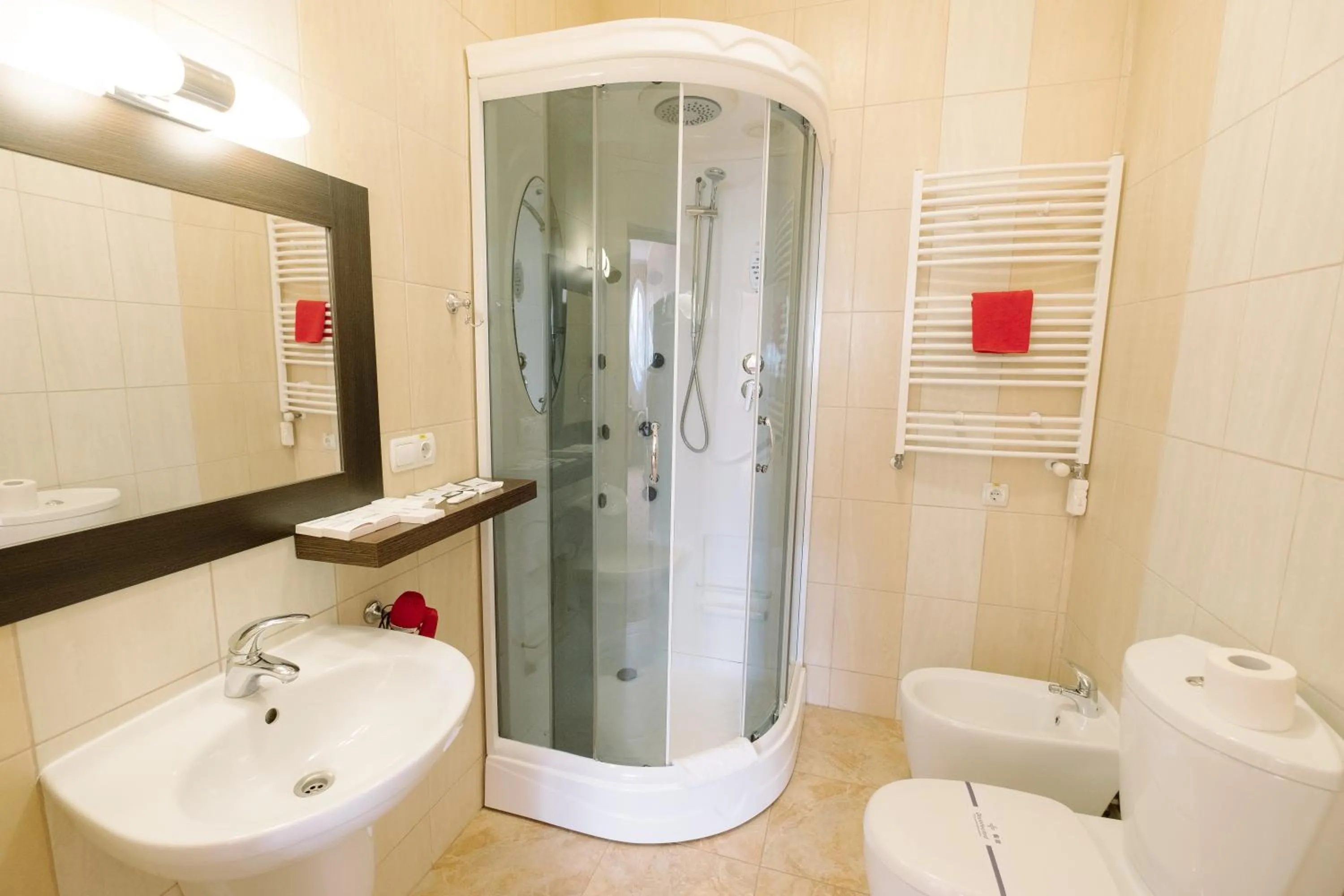 Shower in SPA Hotel Zhyva Voda