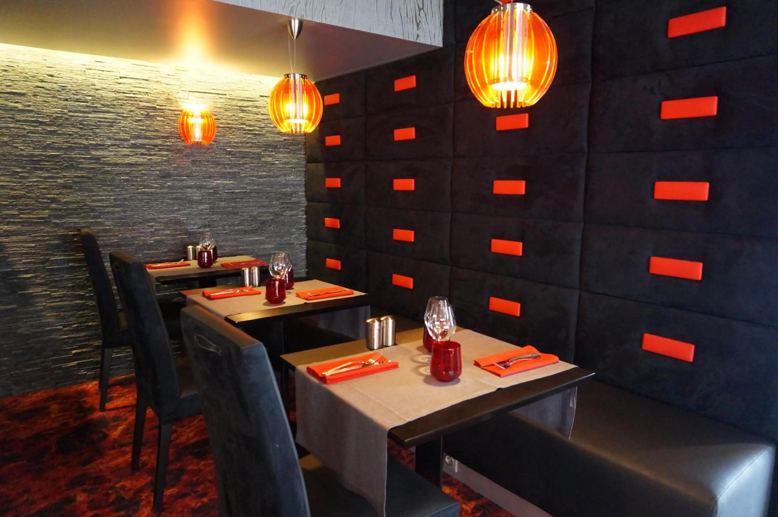 Restaurant/places to eat in Le Domaine Des Chevaliers De Malte