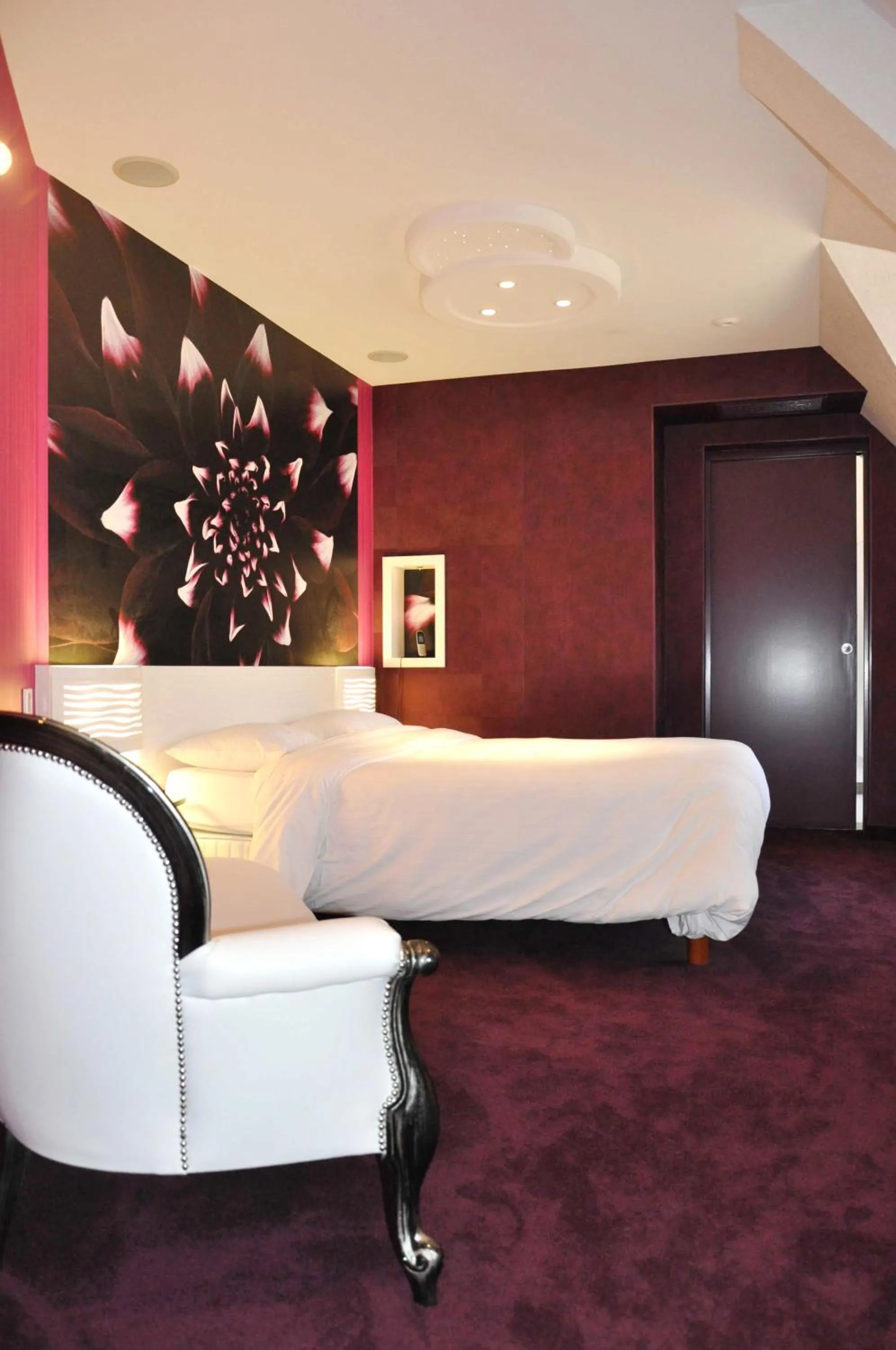 Bed in Le Domaine Des Chevaliers De Malte