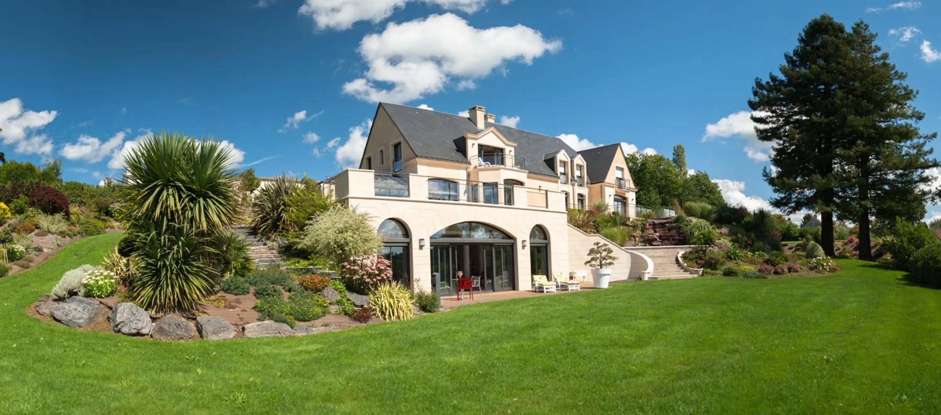 Property building in Le Domaine Des Chevaliers De Malte