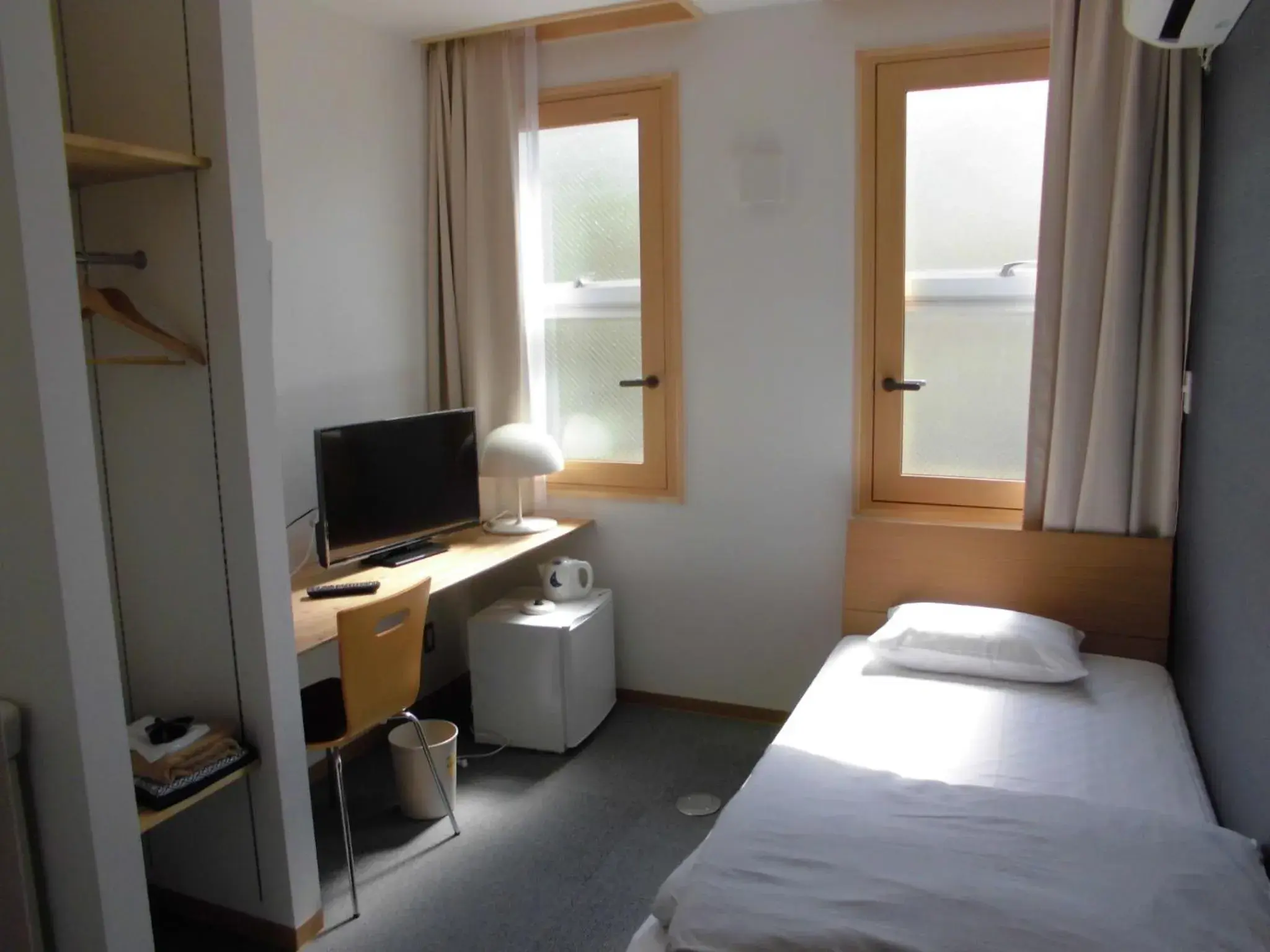 Single Room - single occupancy in Oyabe City Cycling Terminal Single Room - single occupancy in Oyabe City Cycling Terminal