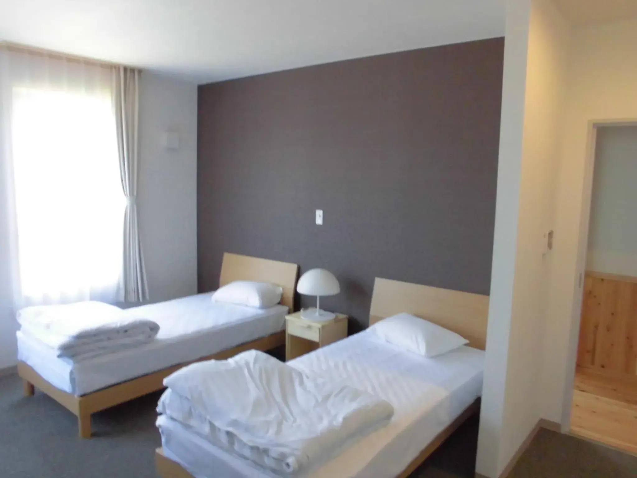 Twin Room in Oyabe City Cycling Terminal Twin Room in Oyabe City Cycling Terminal