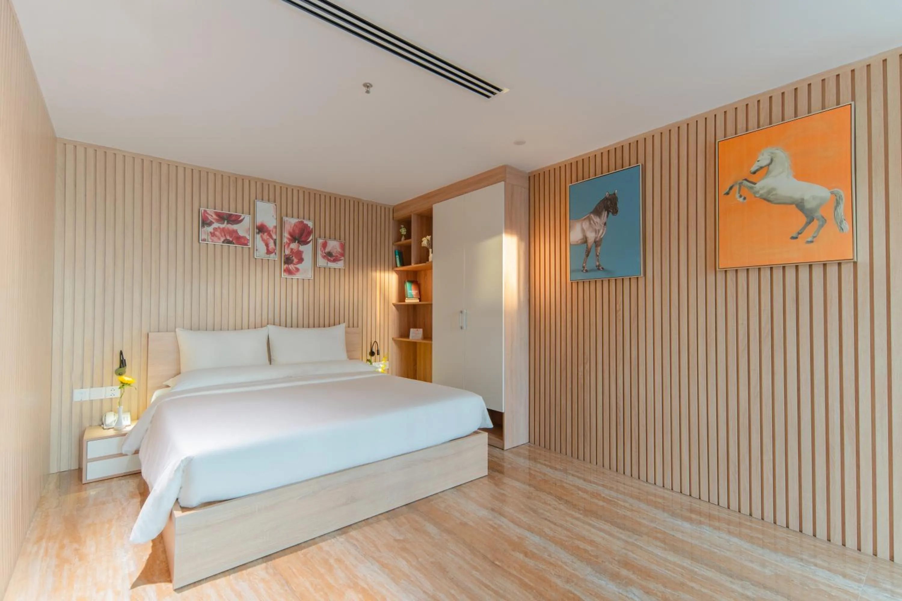 Bed in Emerald Bay Hotel & Spa Nha Trang