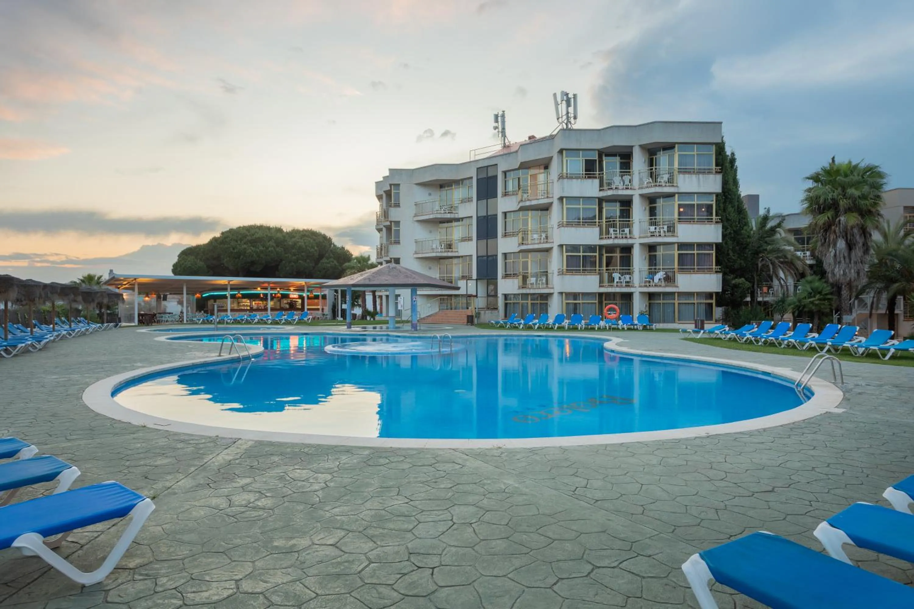 Off site in AR Bolero park