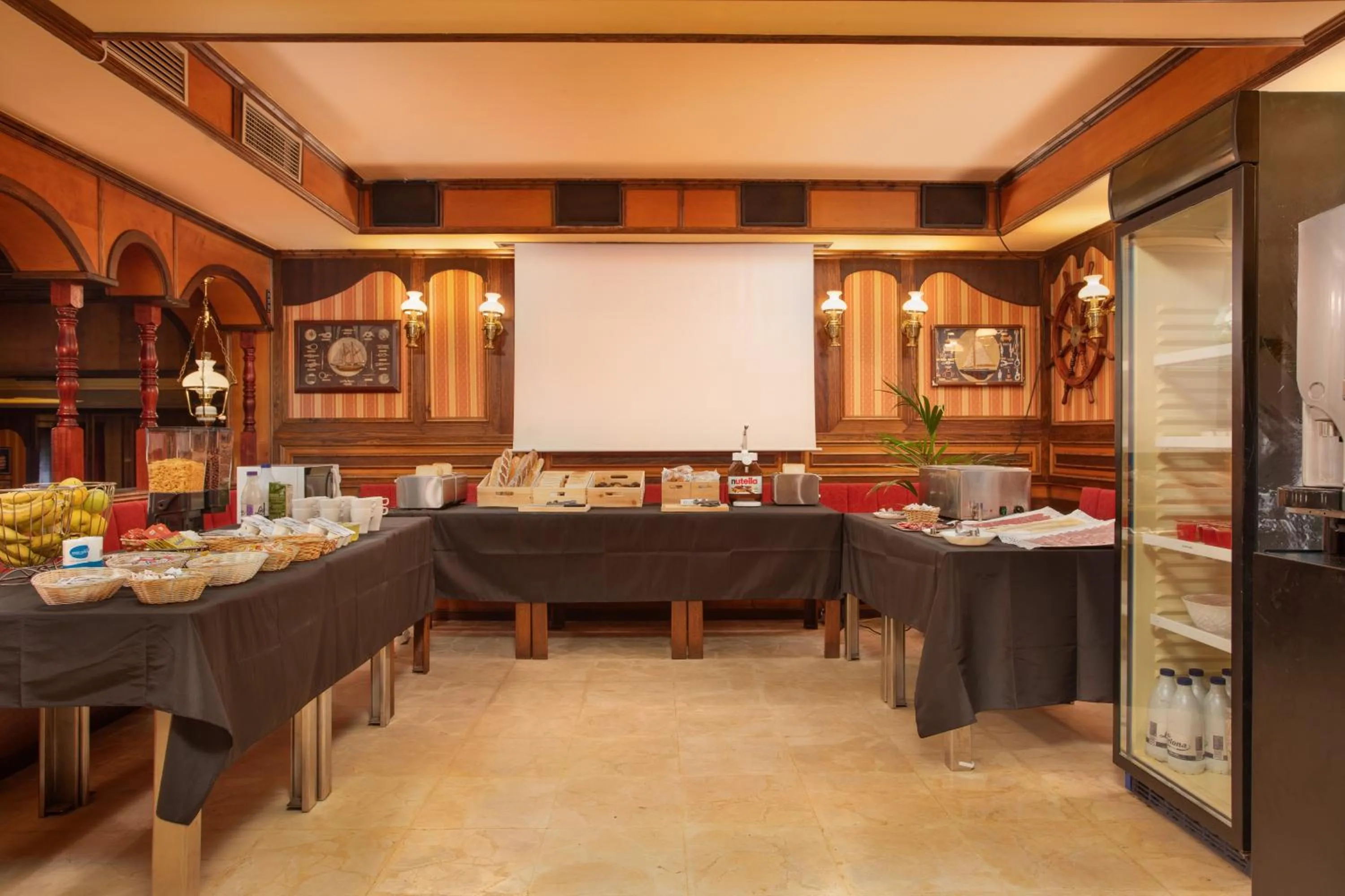 Buffet breakfast in AR Bolero park