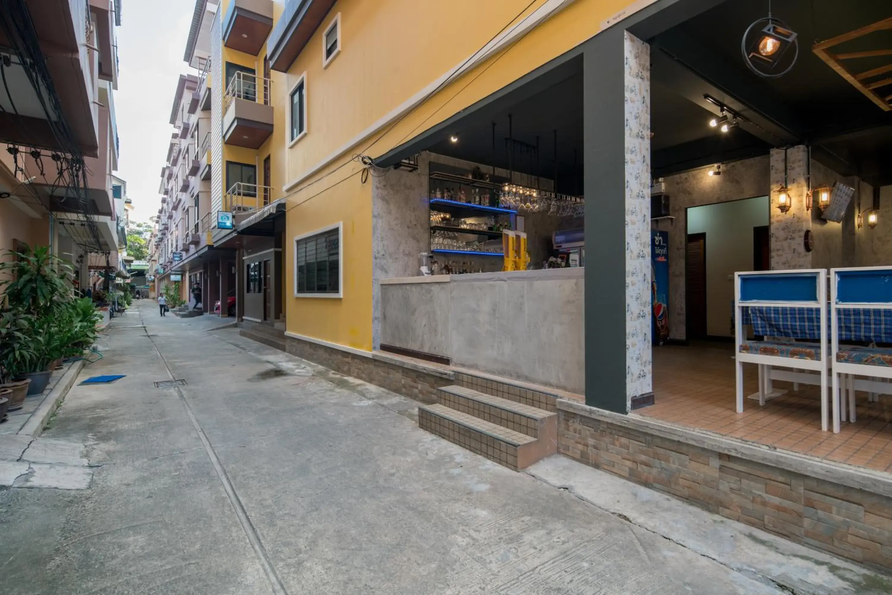 Facade/entrance in Amarin Hotel Patong Facade/entrance in Amarin Hotel Patong