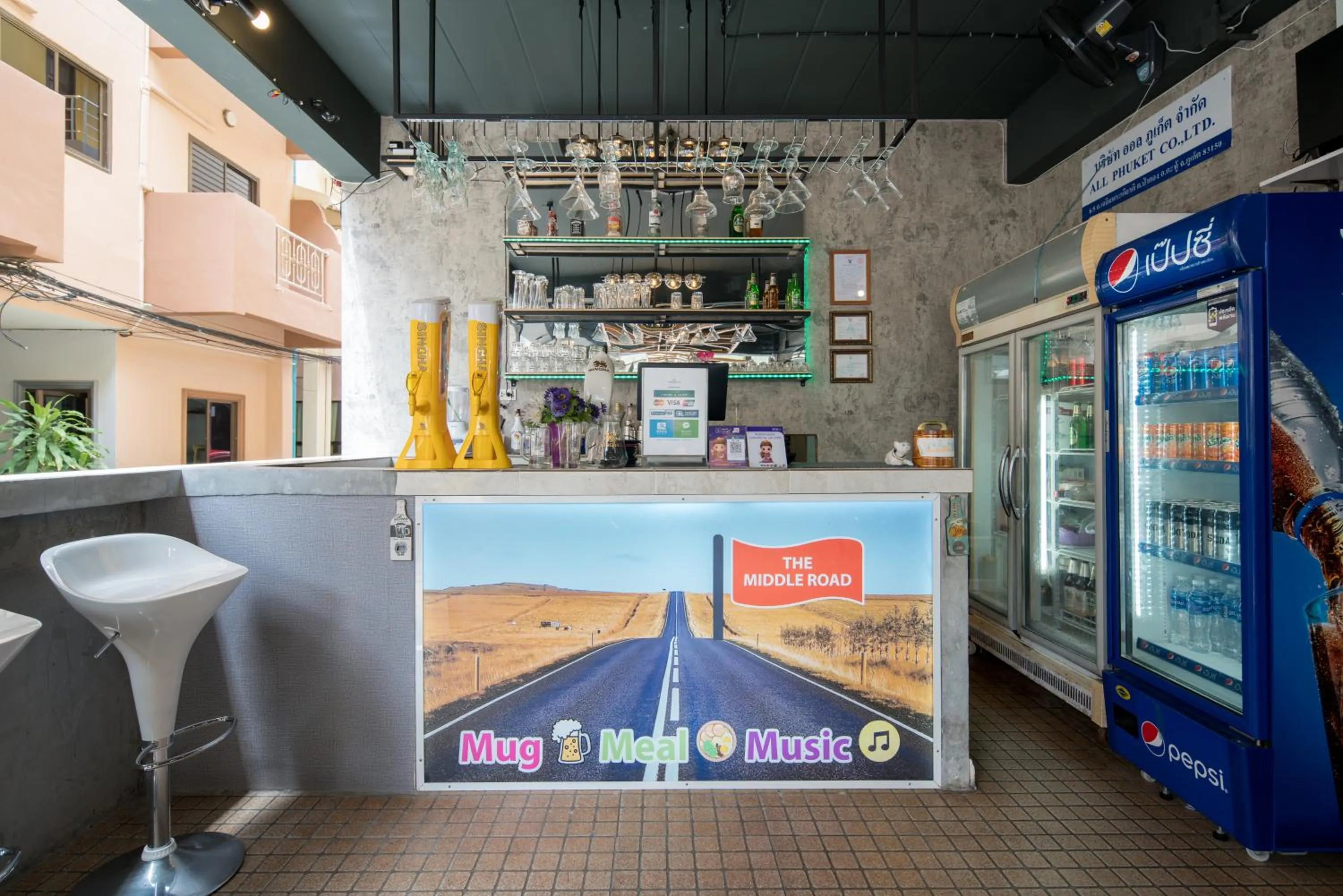 Lounge or bar in Amarin Hotel Patong