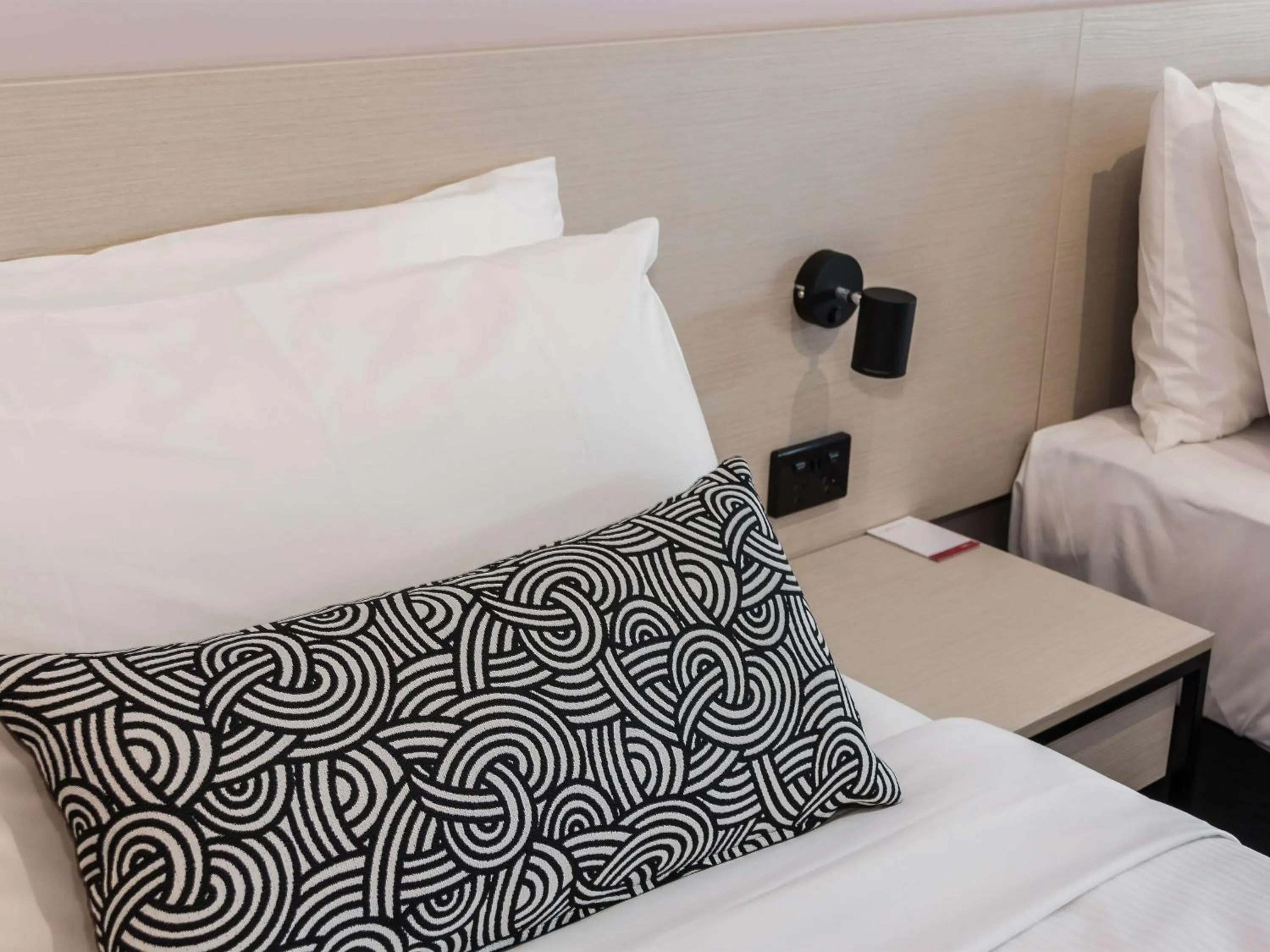 Bedroom, Bed in Nightcap at Belgian Beer Cafe