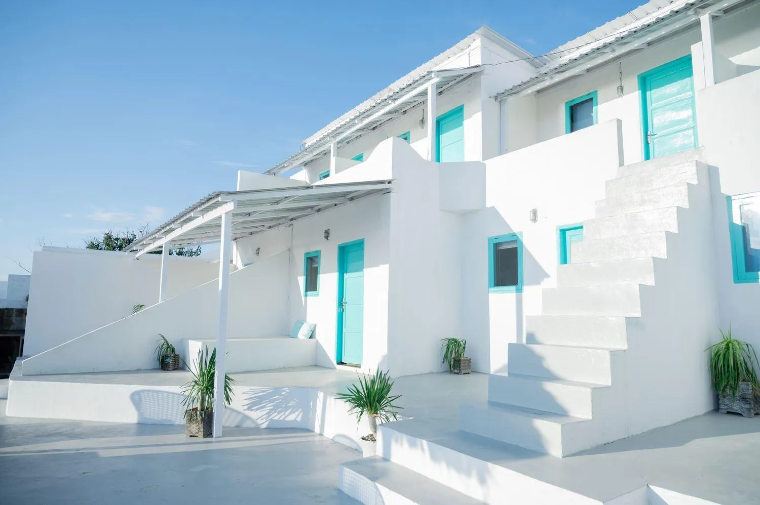 Property building in Woywoy Paradise