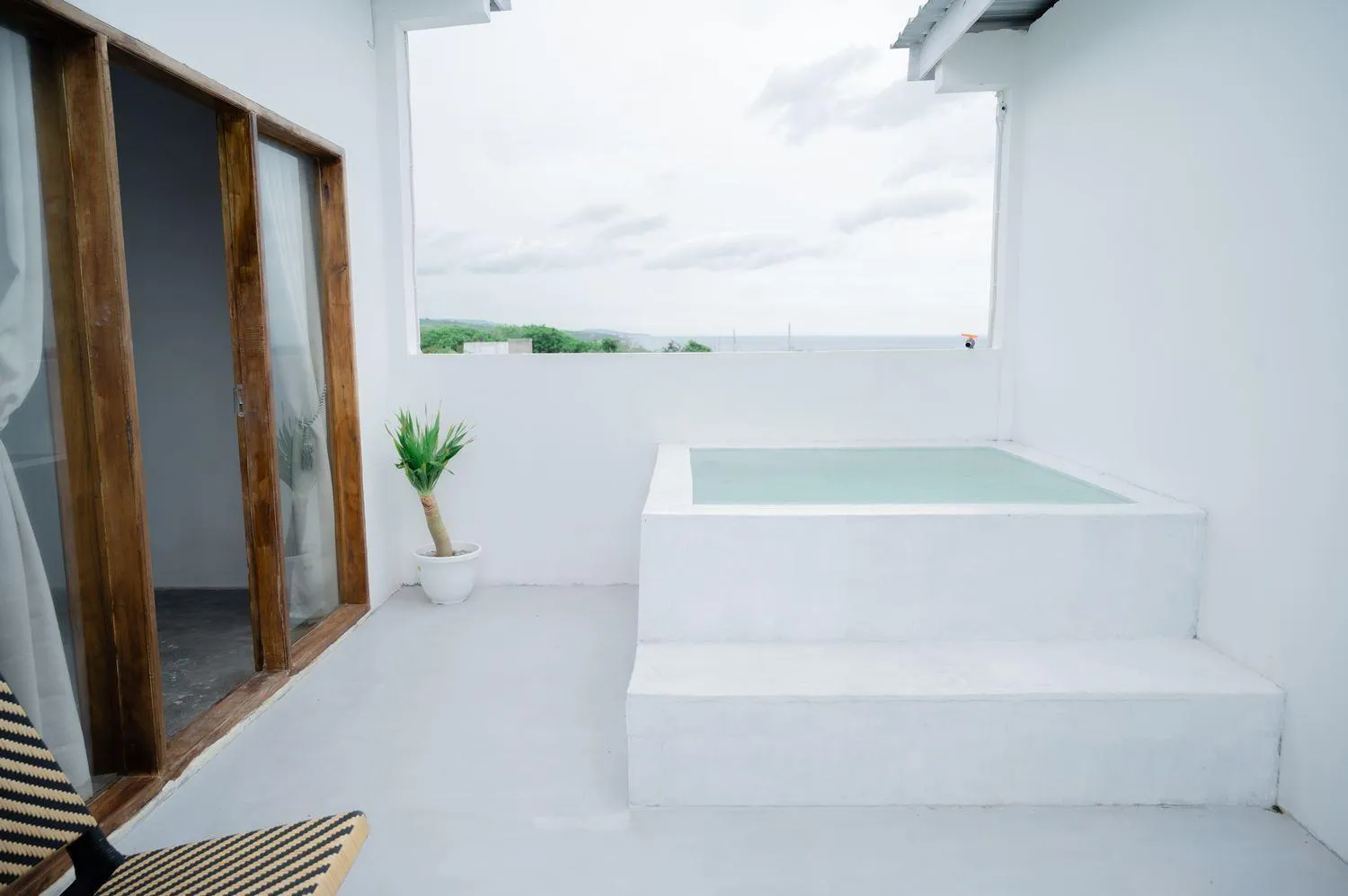 Swimming pool in Woywoy Paradise