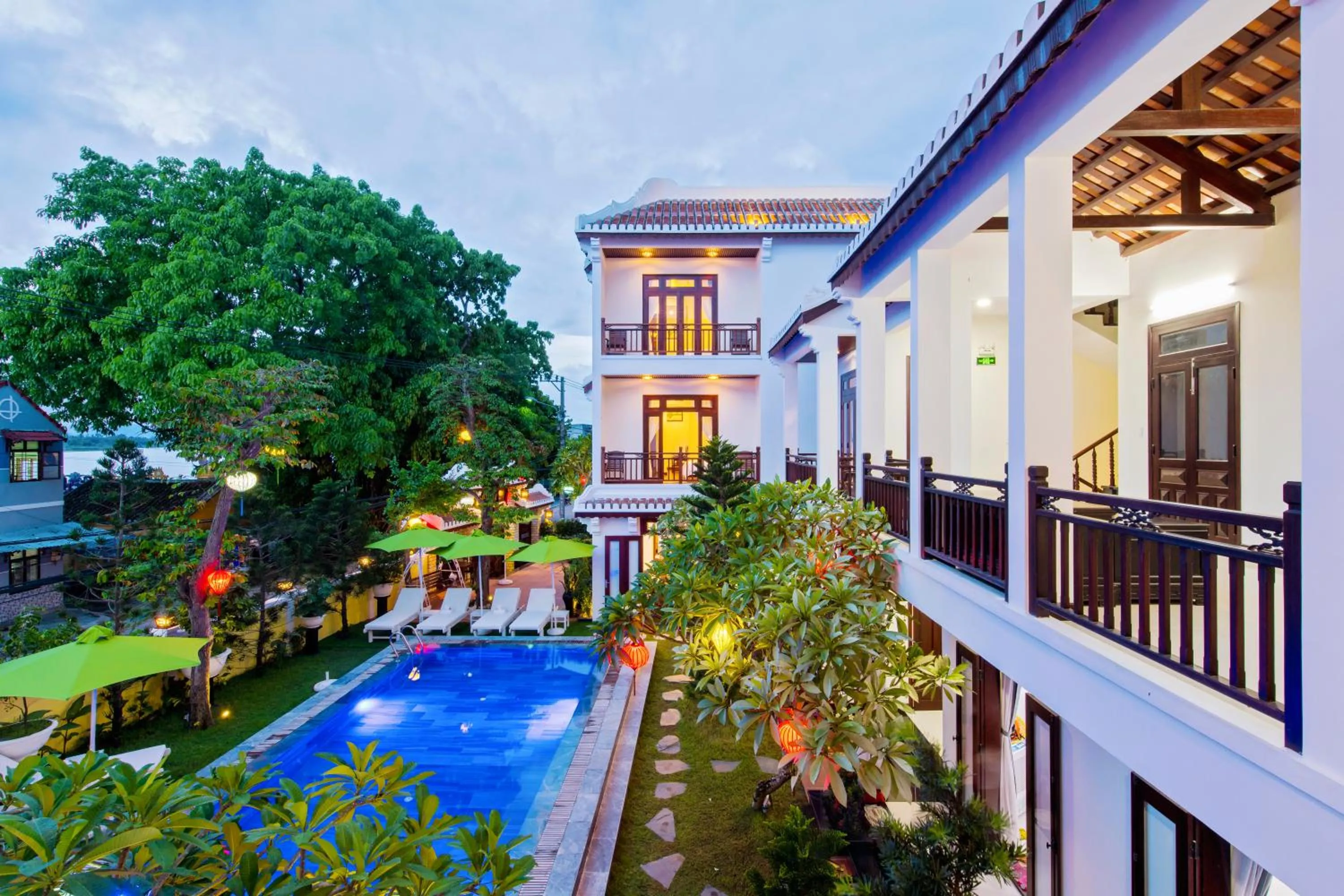 Swimming pool in Green Hill Villa