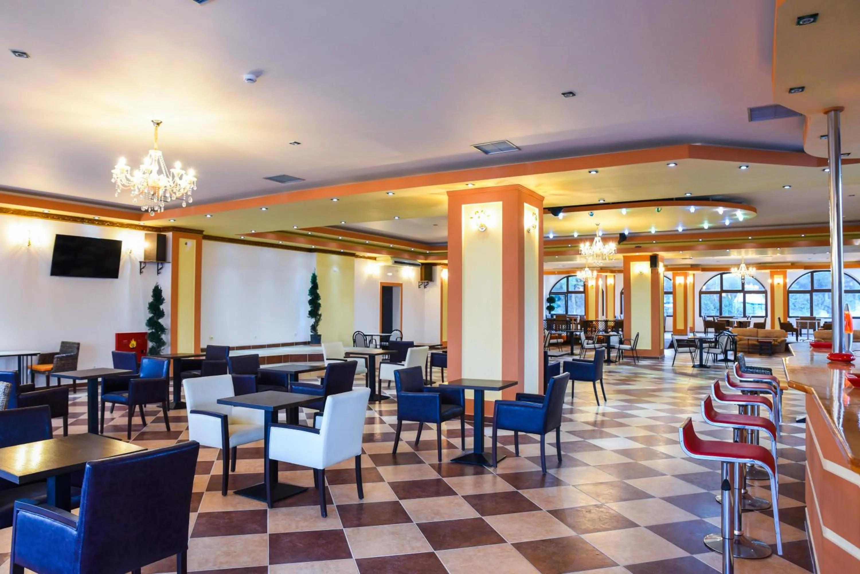 Communal lounge/ TV room in Chrysoula Hotel