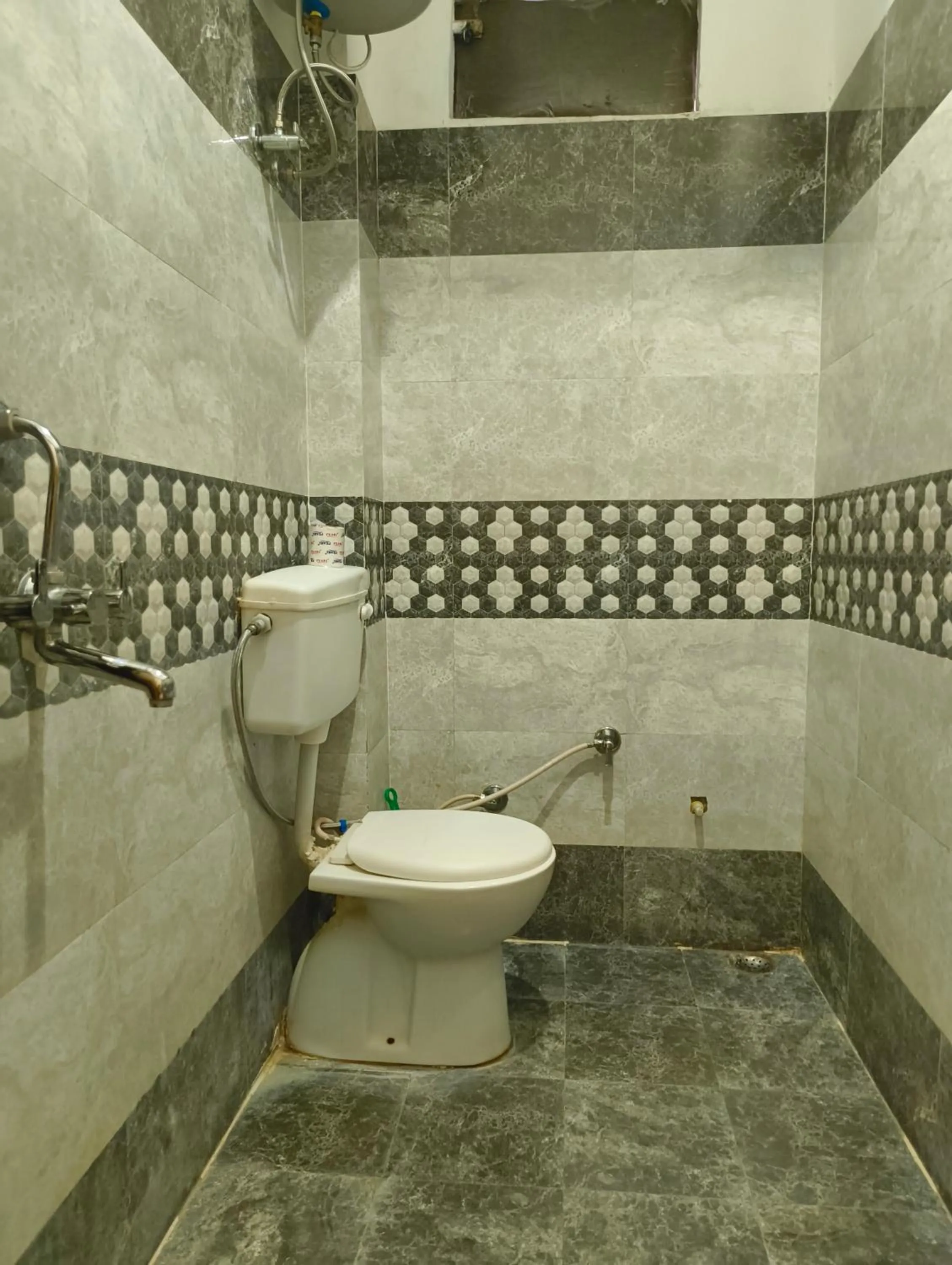 Rising Shemesh Home Stay